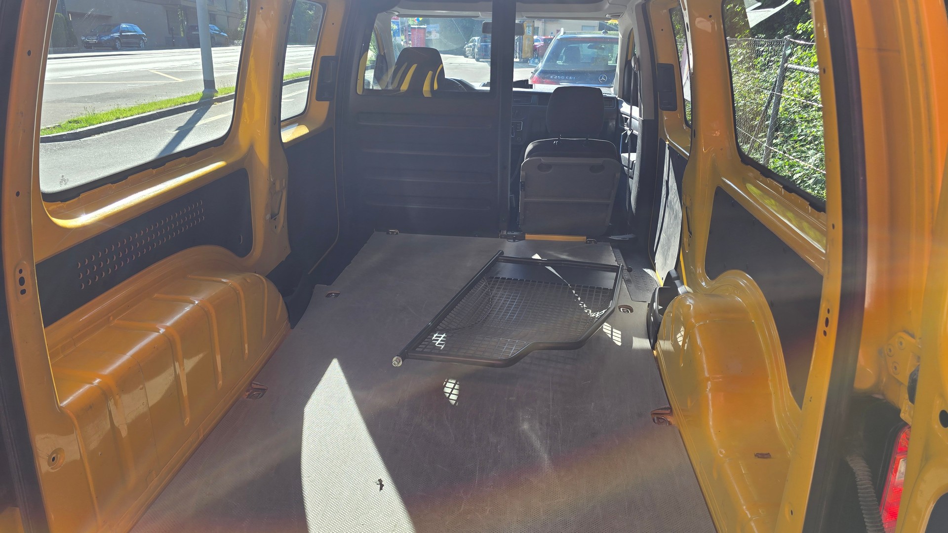 VW Caddy Maxi 2.0TDI 4Mot. BlueMotion Technology DSG-image-10
