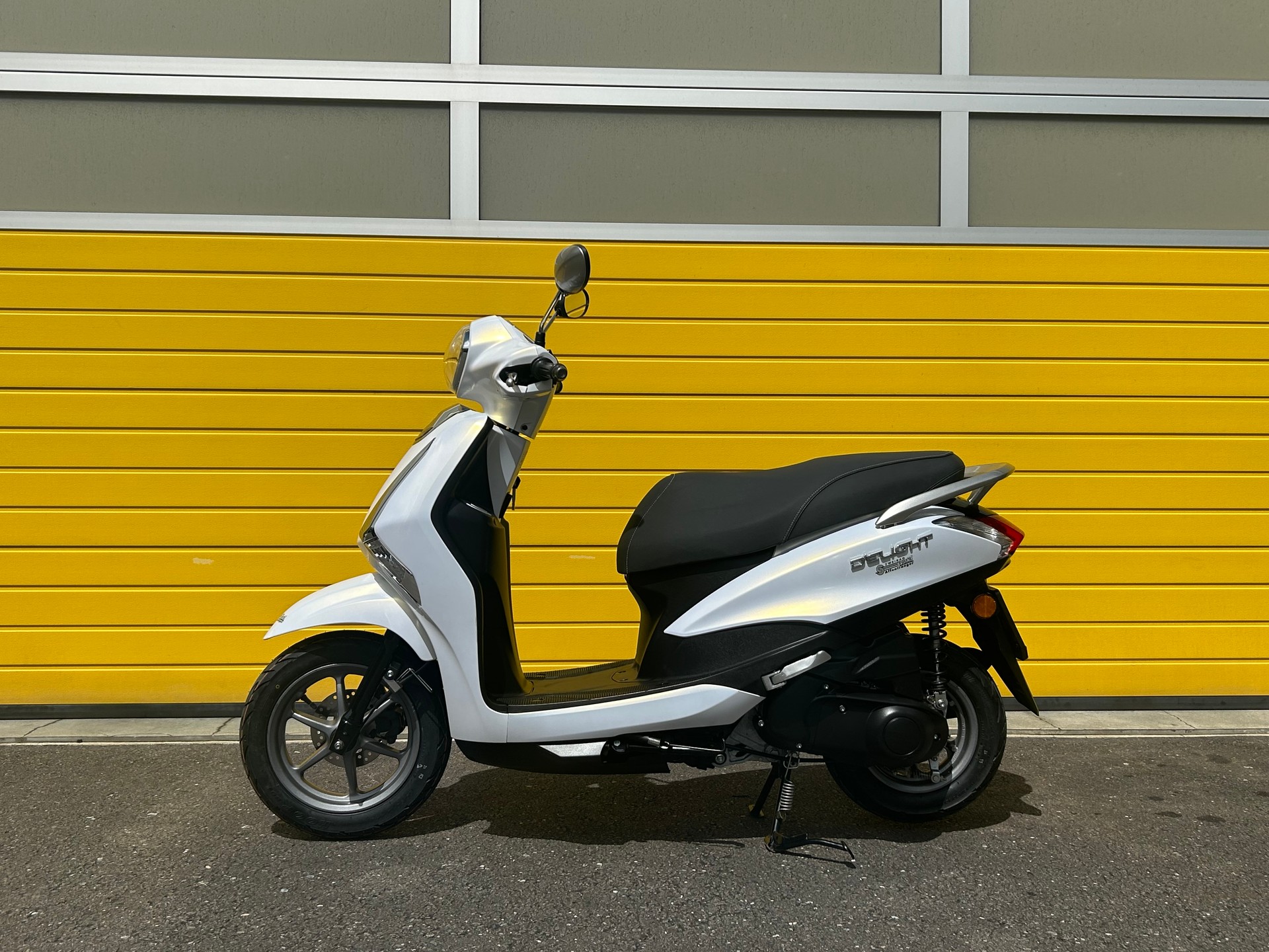 YAMAHA D'elight LTS 125-image-1
