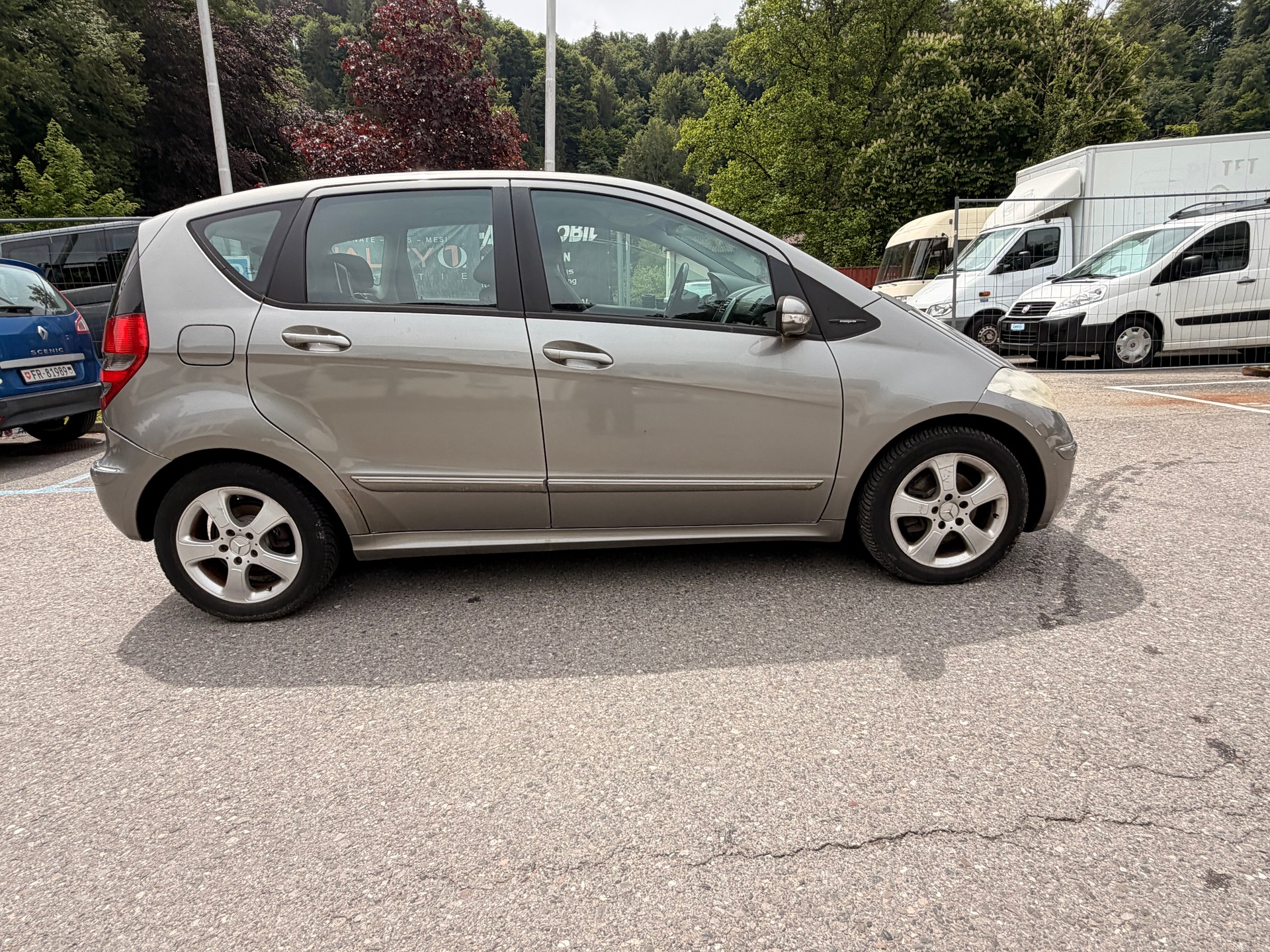 MERCEDES-BENZ A 200 Avantgarde-image-6