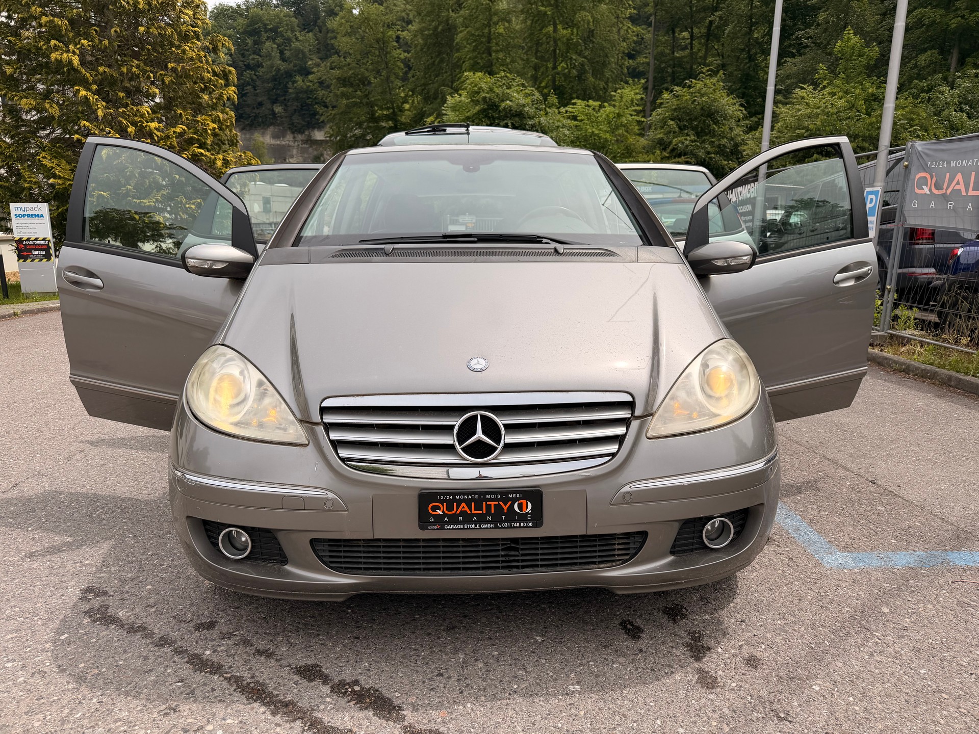 MERCEDES-BENZ A 200 Avantgarde-image-13