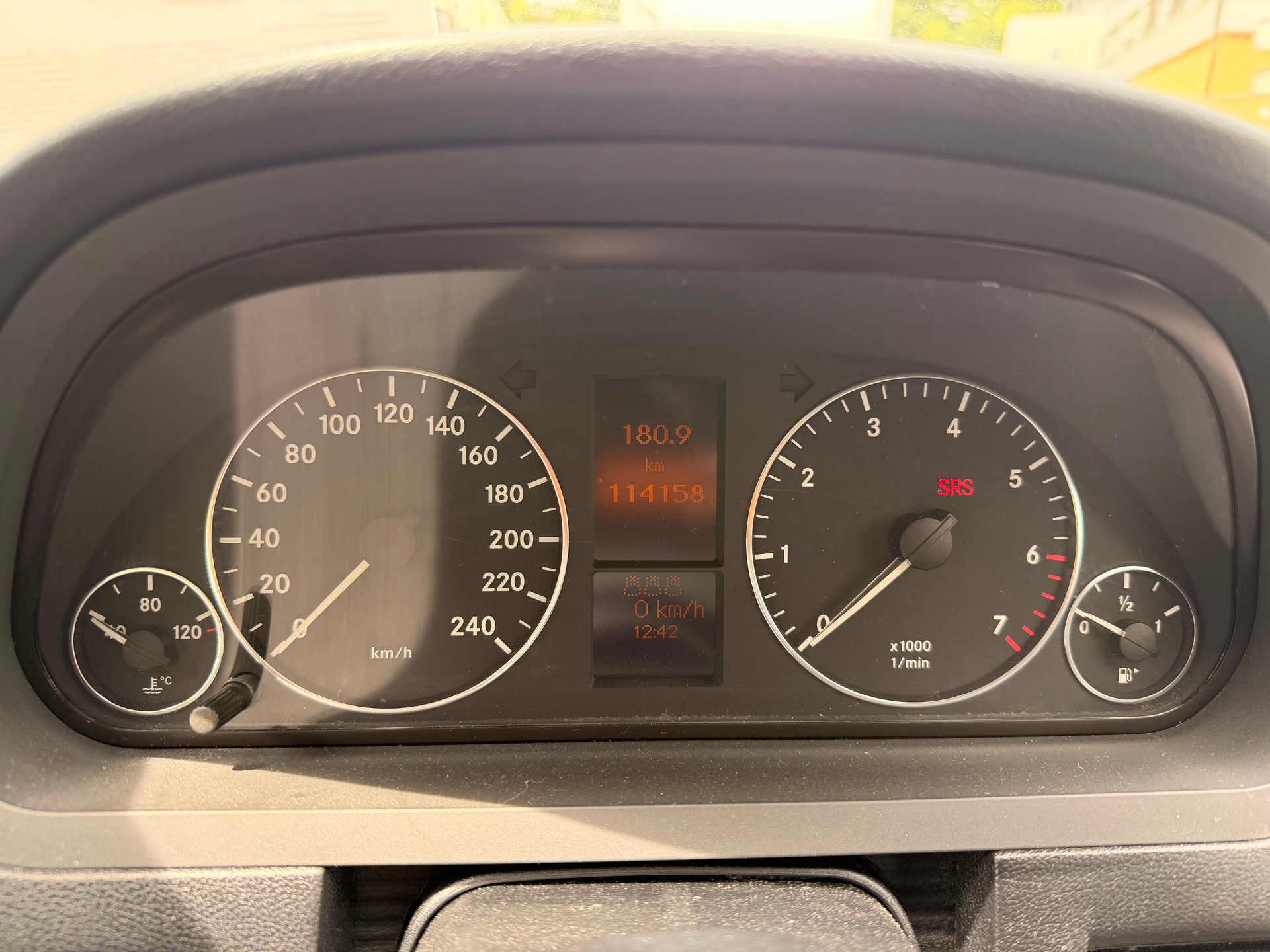 MERCEDES-BENZ A 200 Avantgarde-image-26
