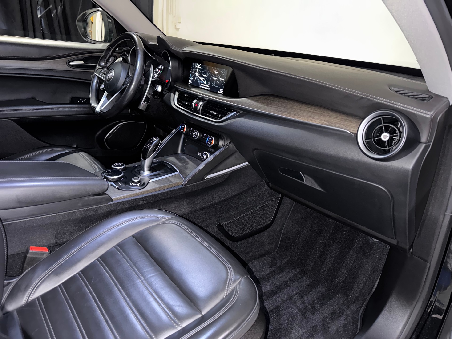 ALFA ROMEO Stelvio 2.0 Super Q4 Automatic | CH |-image-10