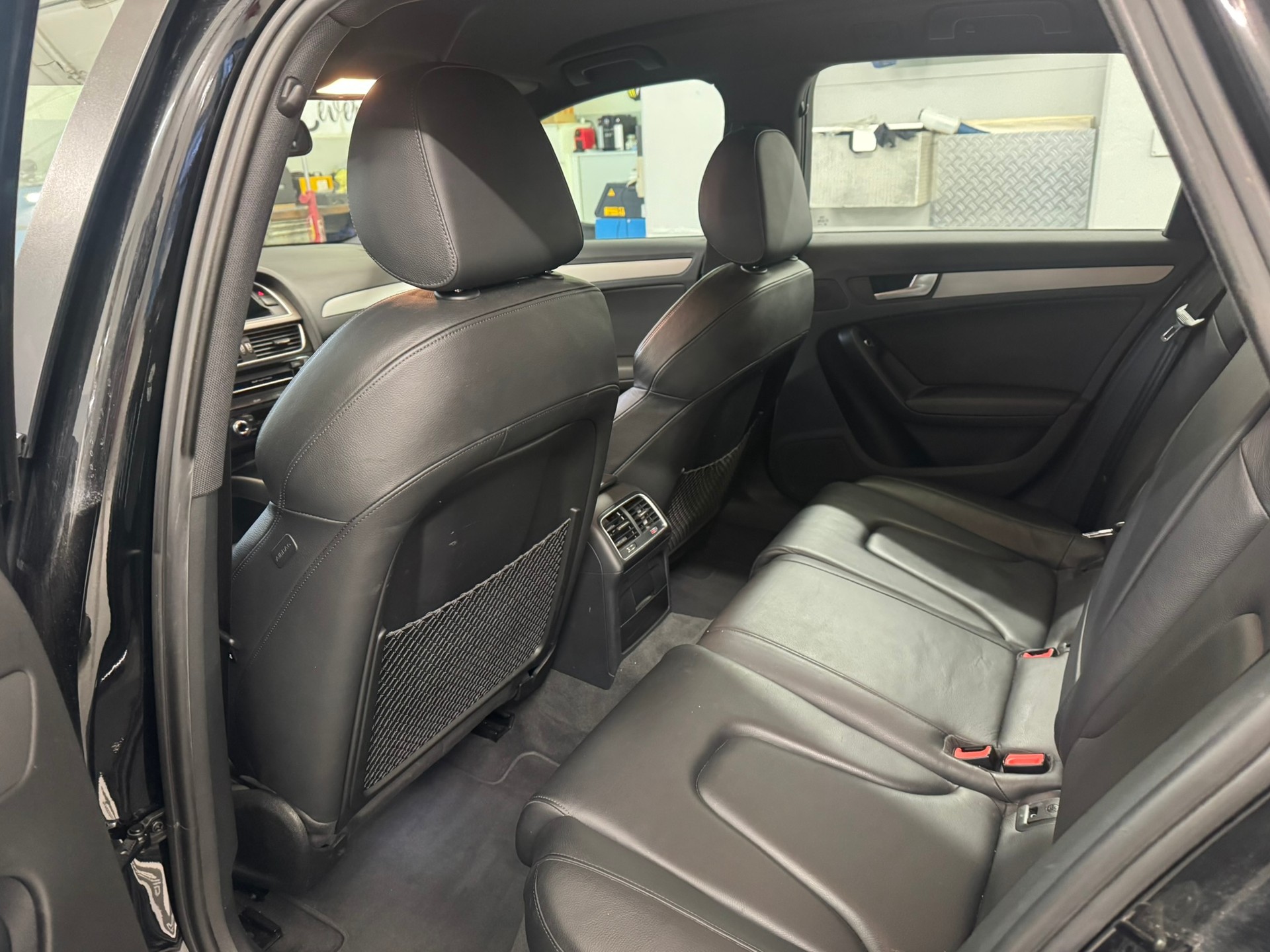 AUDI A4 allroad 2.0 TDI quattro S-tronic-image-9
