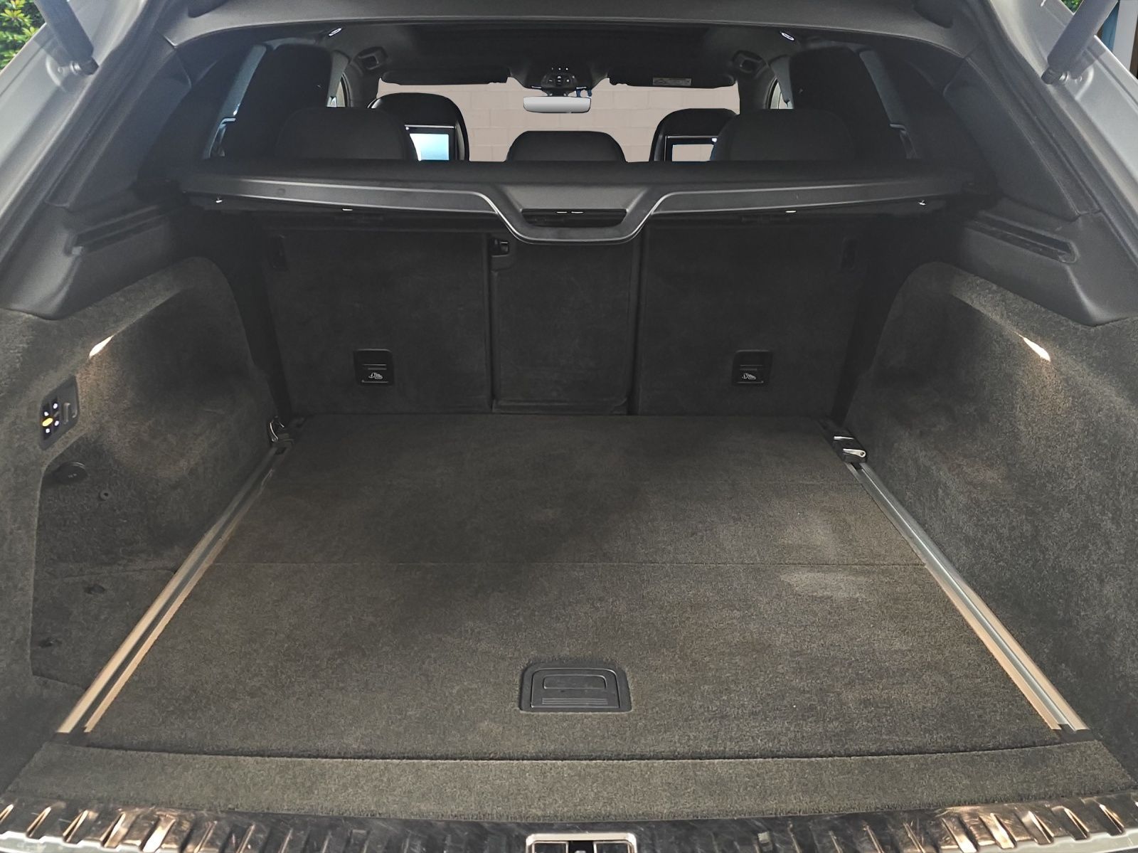 BENTLEY Bentayga W12-image-28