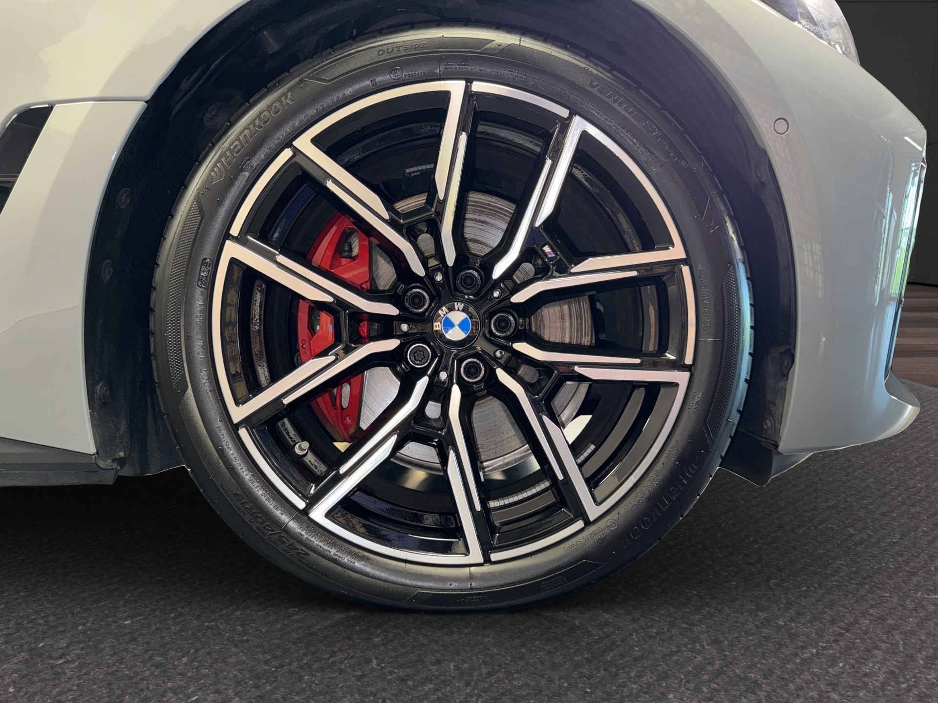 BMW i4 M60 xDrive-image-14
