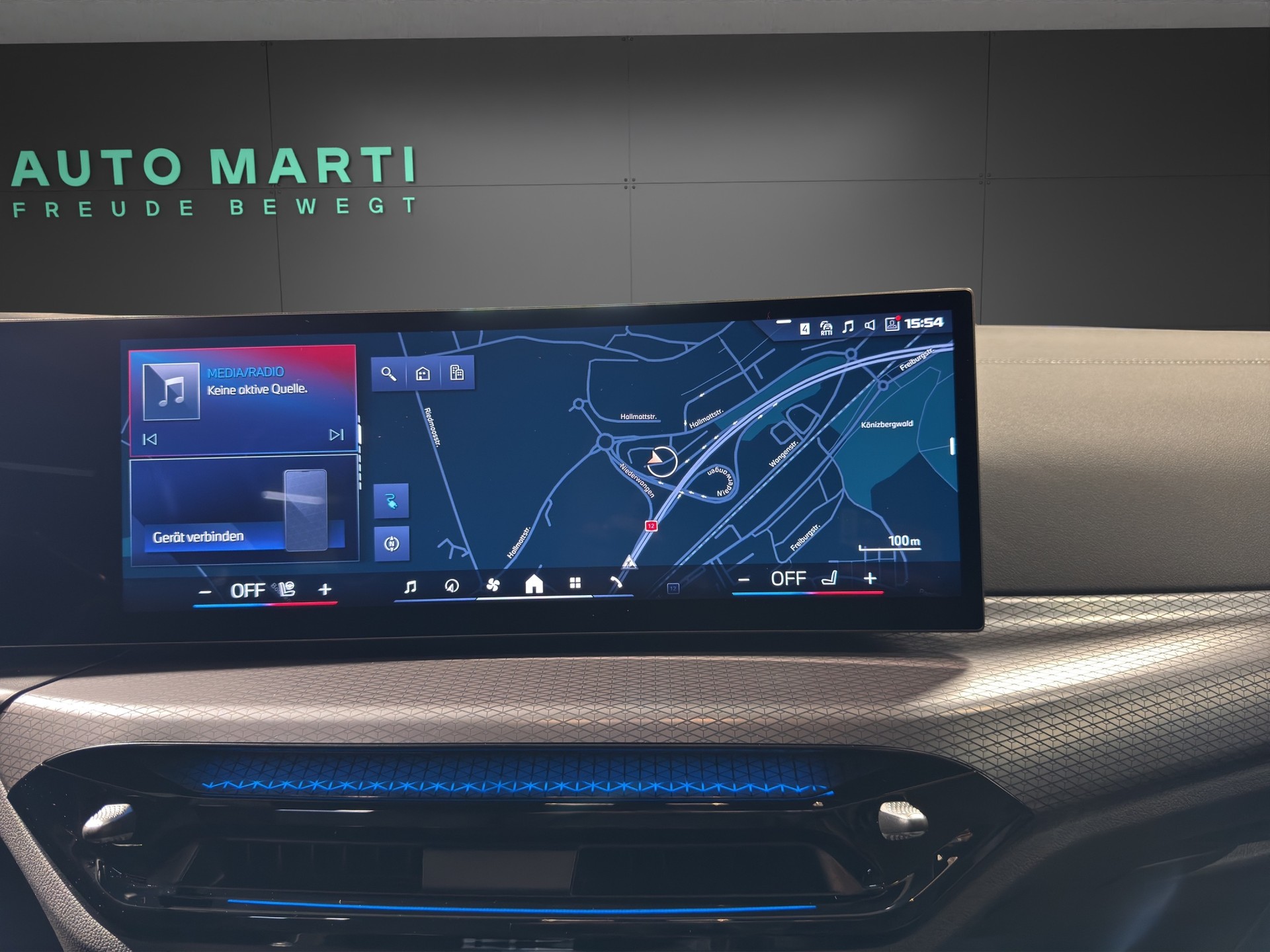BMW i4 M60 xDrive-image-9