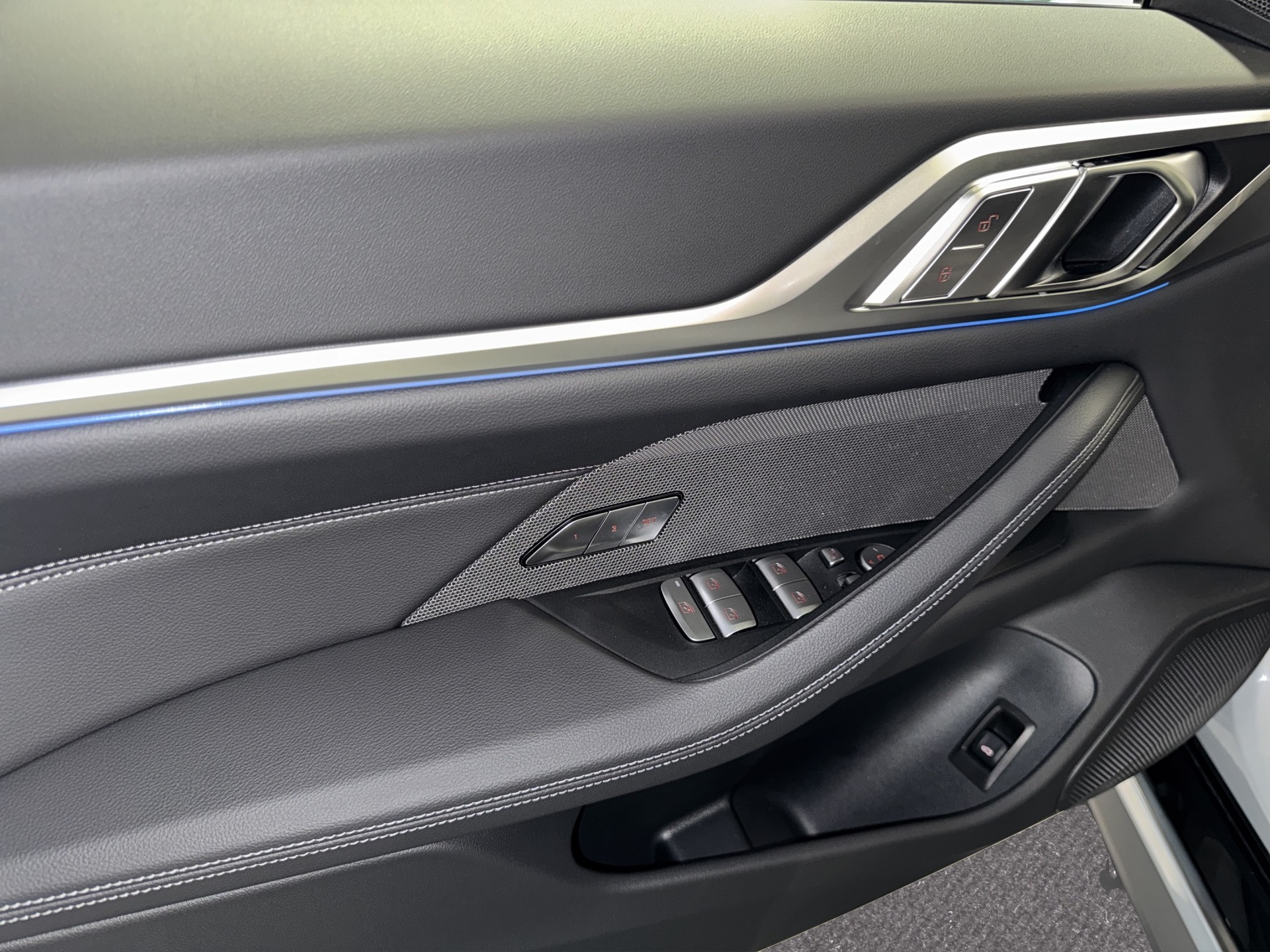 BMW i4 M60 xDrive-image-12