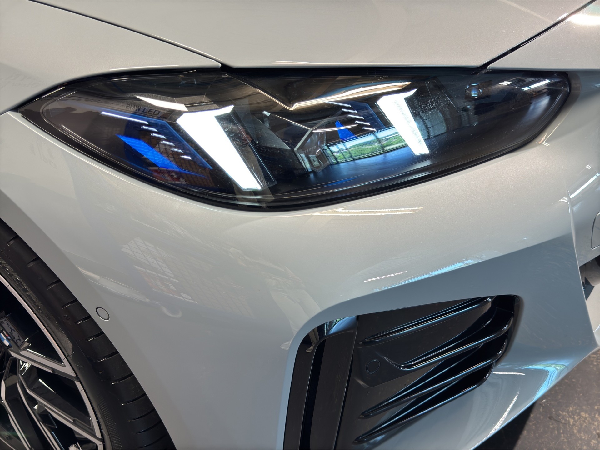 BMW i4 M60 xDrive-image-7