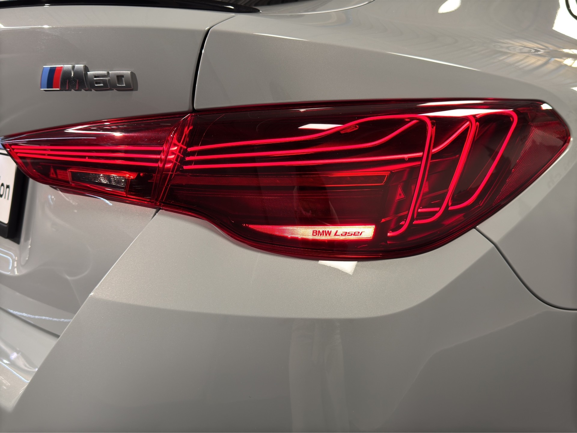 BMW i4 M60 xDrive-image-6