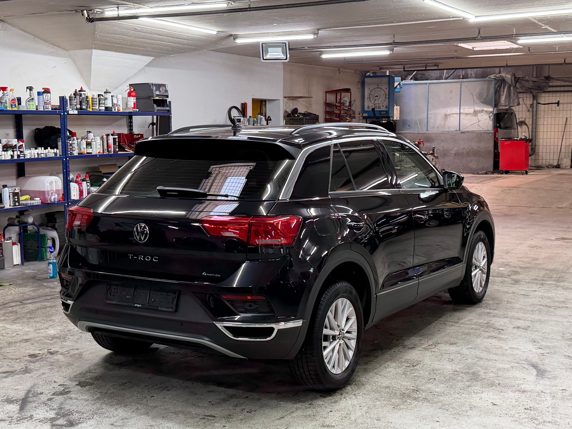 VW T-Roc 2.0 TDI SCR Advance DSG 4Motion-image-5