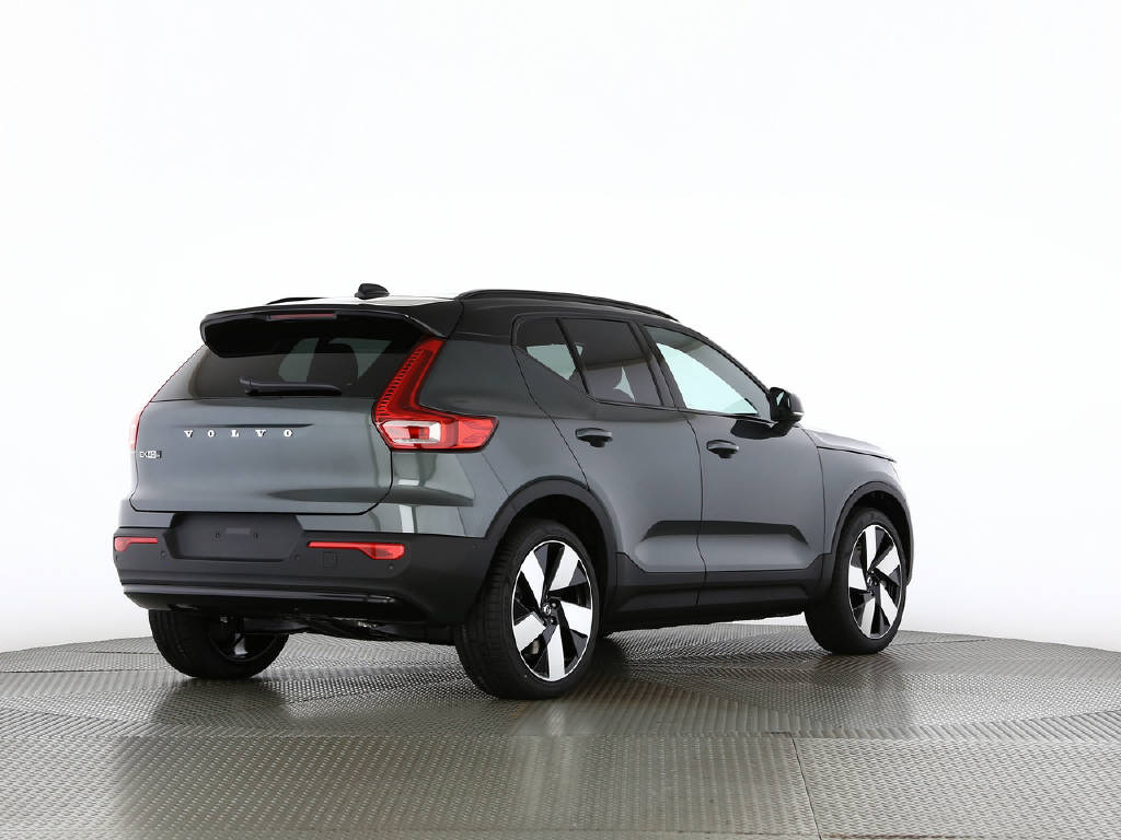 VOLVO EX40 Twin Ultra AWD XCENTRIC-image-13