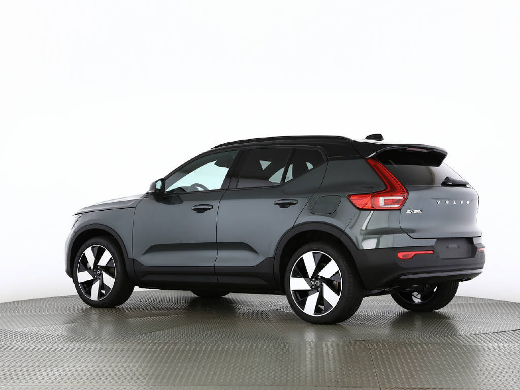 VOLVO EX40 Twin Ultra AWD XCENTRIC-image-8