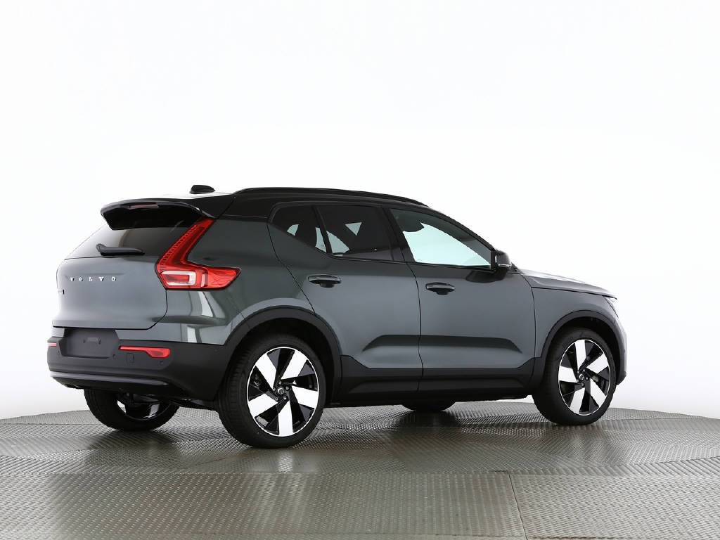 VOLVO EX40 Twin Ultra AWD XCENTRIC-image-12