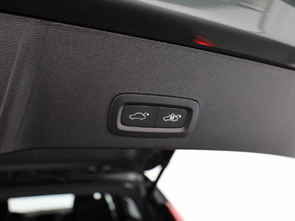 VOLVO EX40 Twin Ultra AWD XCENTRIC-image-21