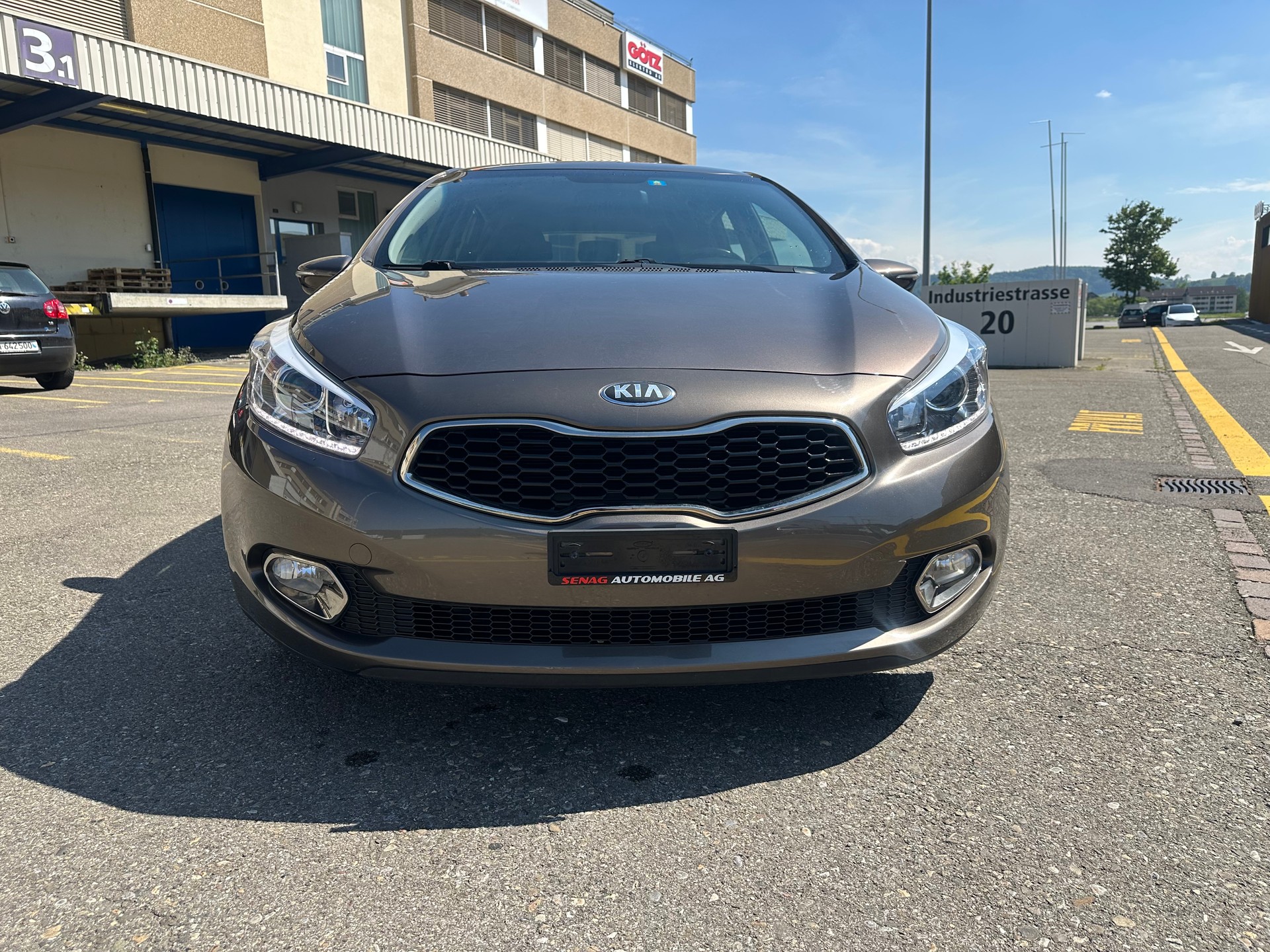 KIA Cee'd 1.6 GDi Trend DCT-image-6