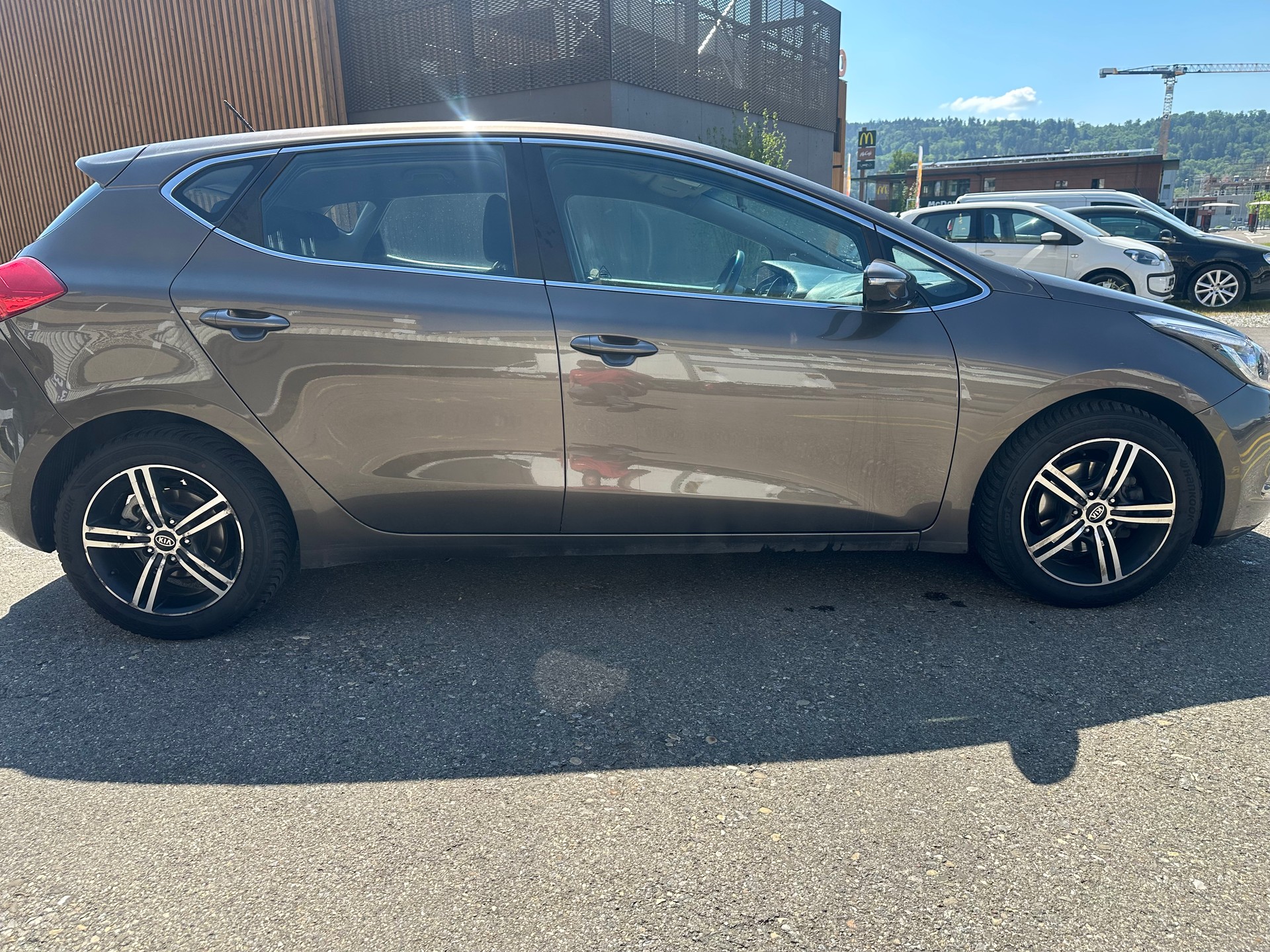 KIA Cee'd 1.6 GDi Trend DCT-image-4