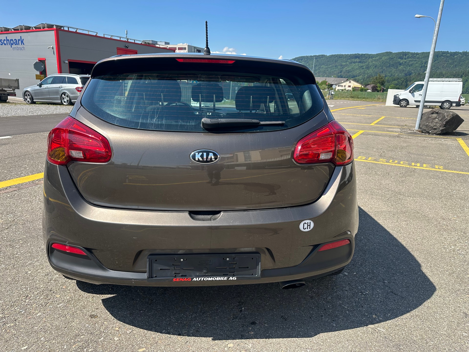 KIA Cee'd 1.6 GDi Trend DCT-image-2