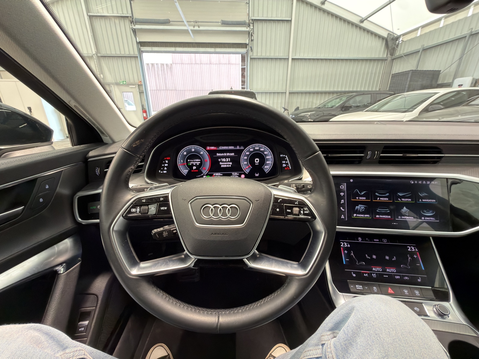 AUDI A6 Avant 50 TDI Design quattro tiptronic - Anhängevorrichtung - Panoramadach - Lederausstattung - Matrix-LED-image-7