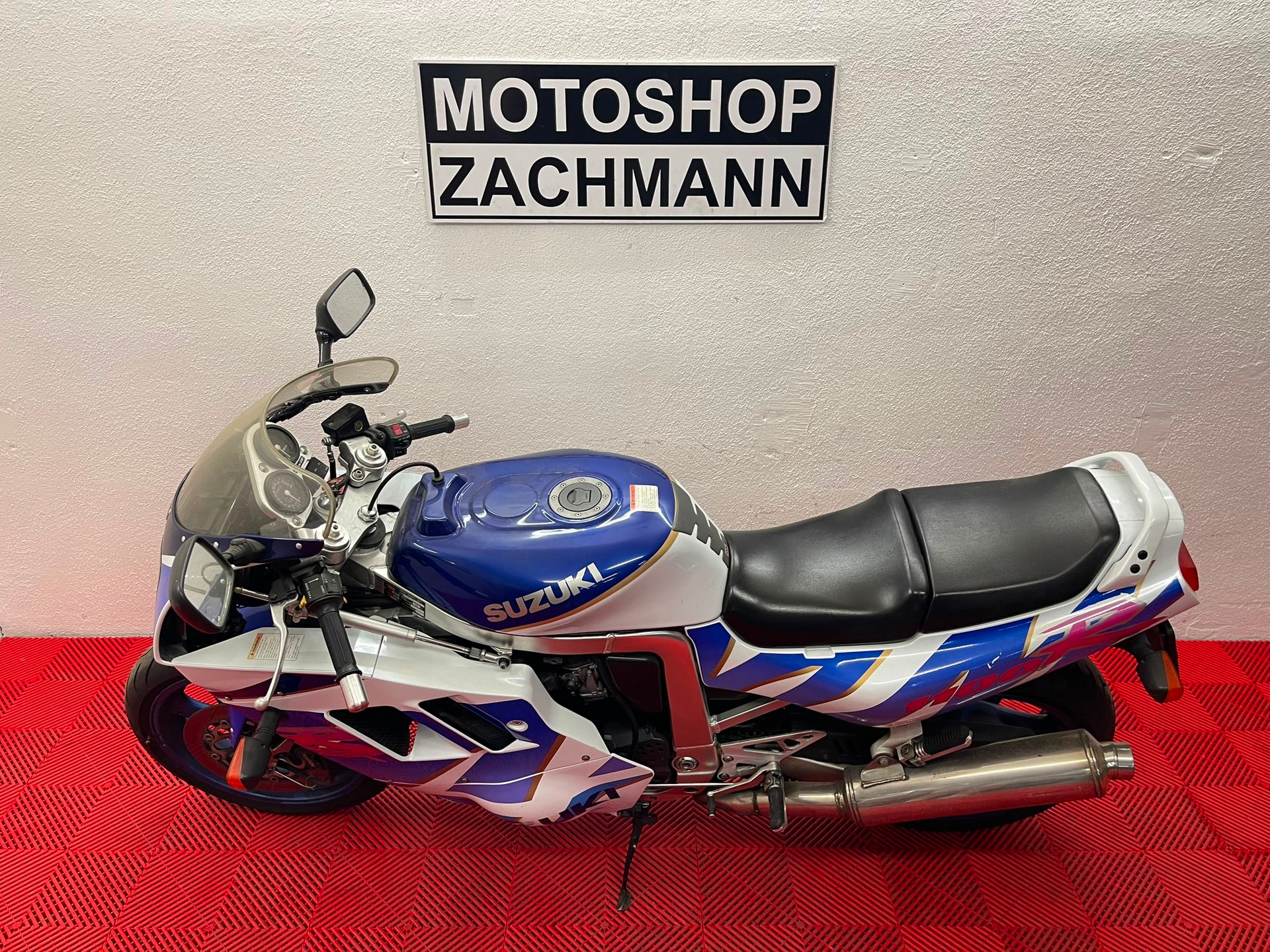 SUZUKI GSX-R 1100 M-image-11