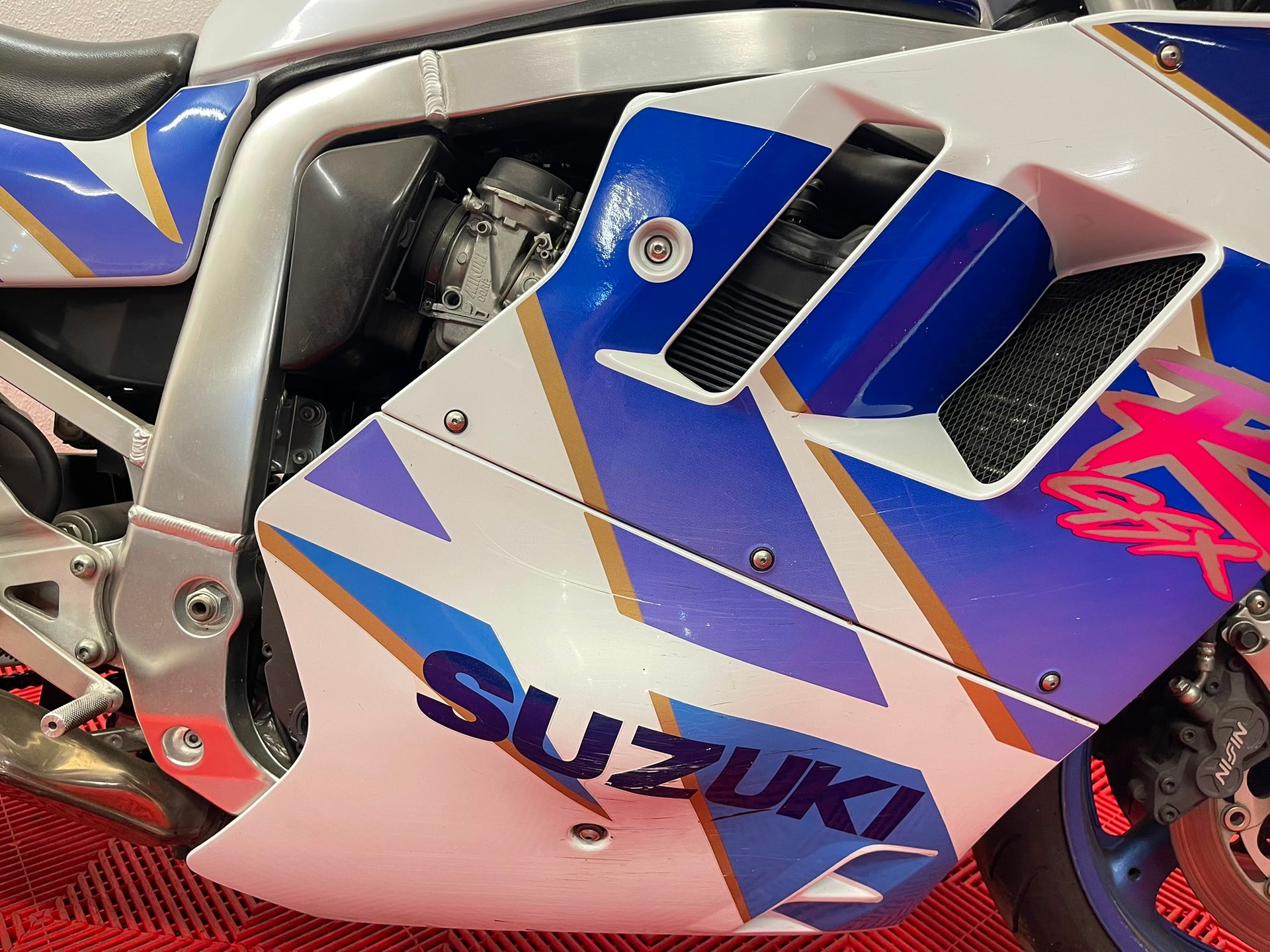 SUZUKI GSX-R 1100 M-image-14