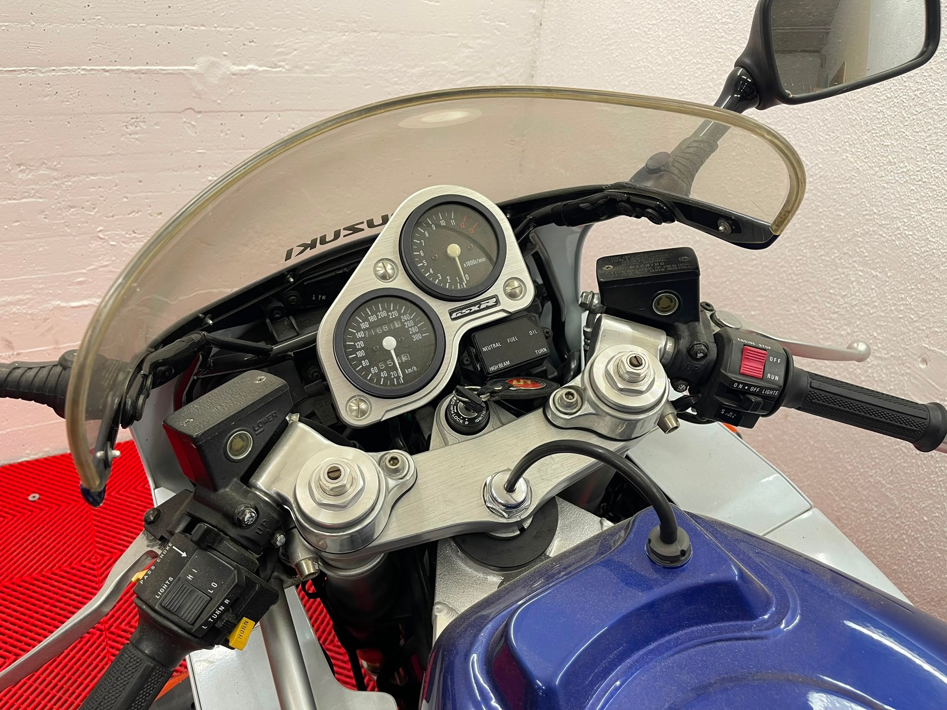 SUZUKI GSX-R 1100 M-image-7