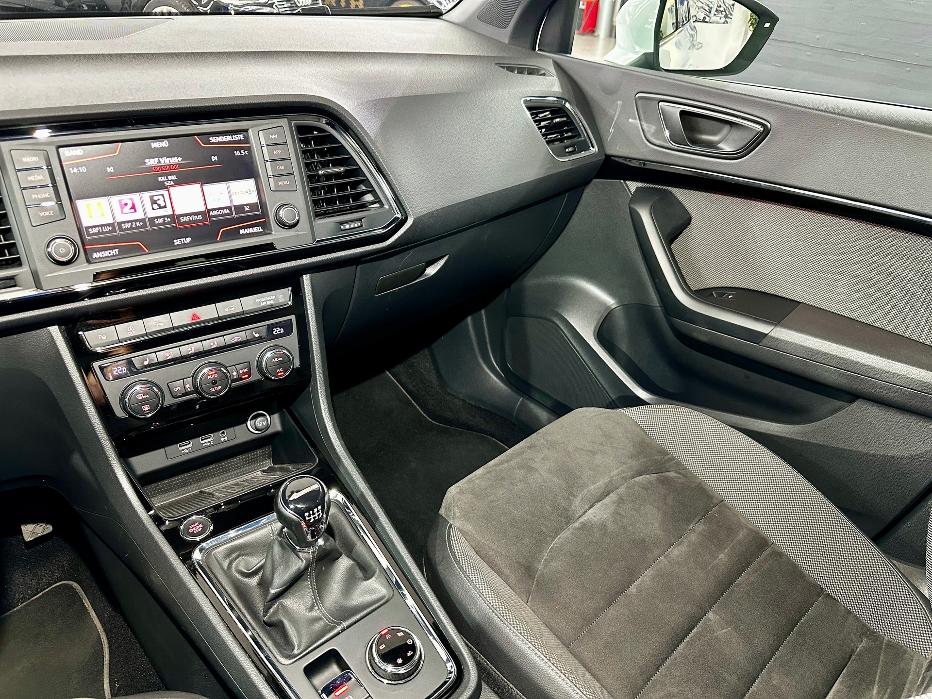 SEAT Ateca 2.0 TDI CR Xcellence 4Drive-image-19