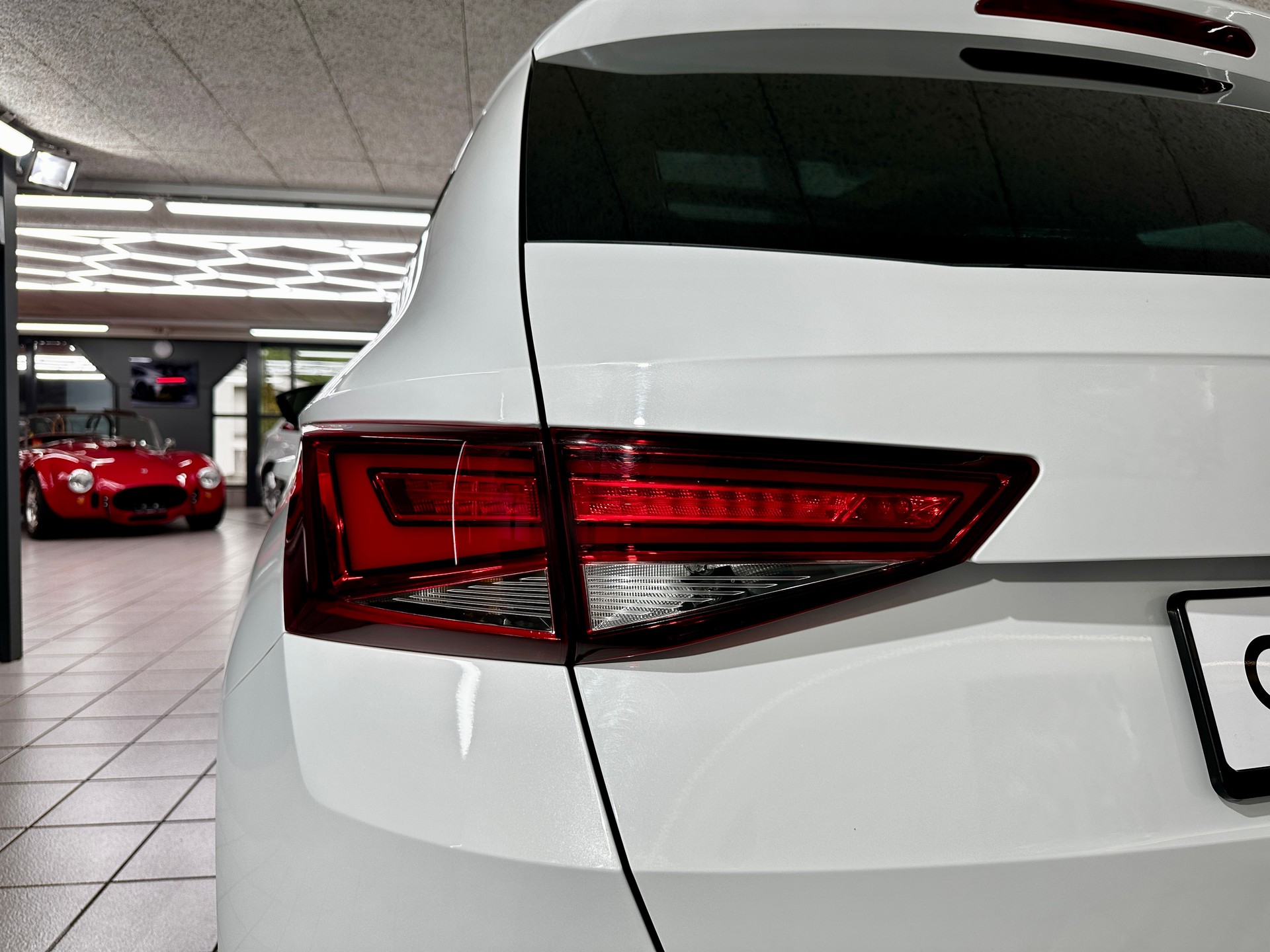 SEAT Ateca 2.0 TDI CR Xcellence 4Drive-image-5