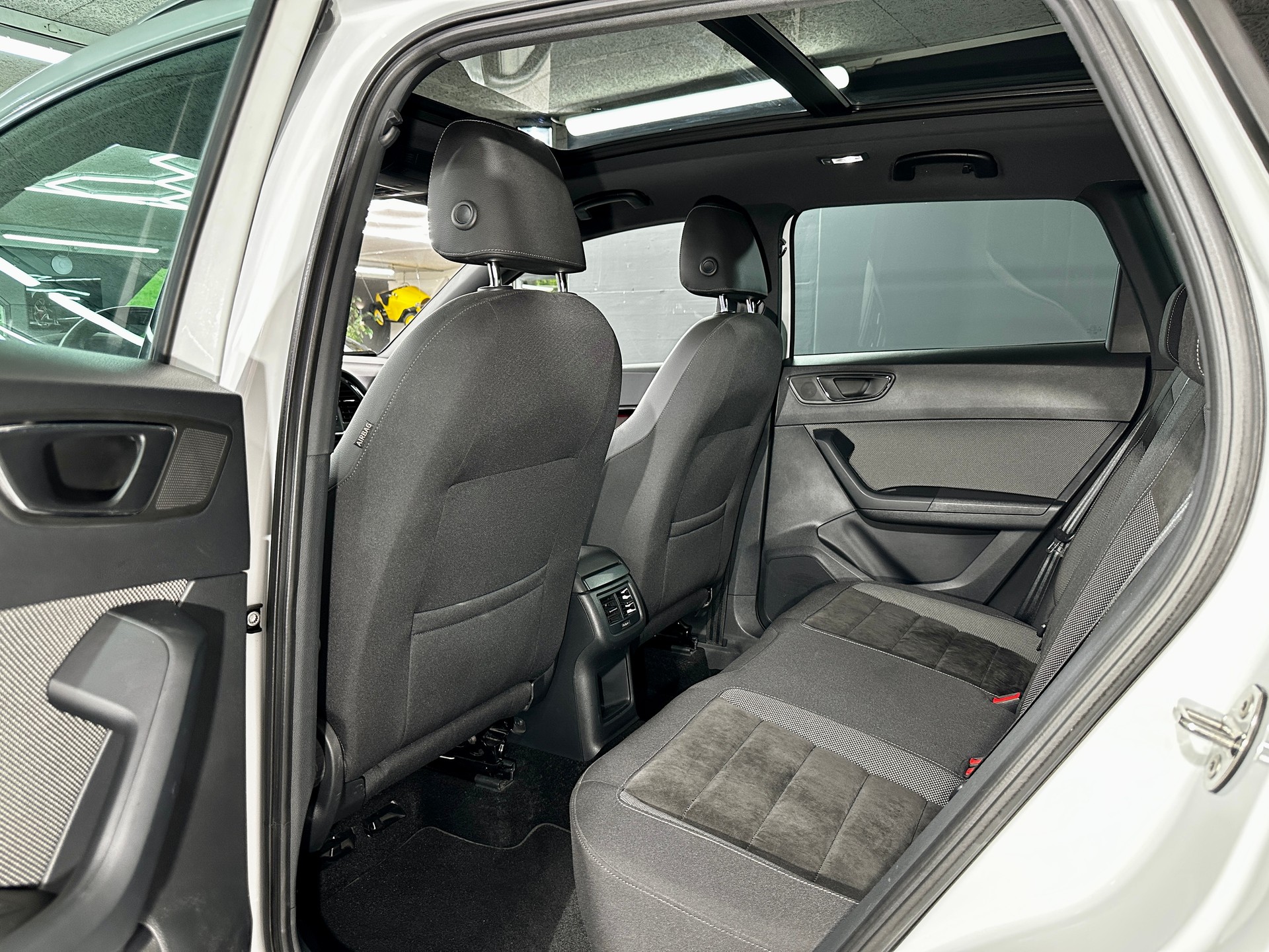SEAT Ateca 2.0 TDI CR Xcellence 4Drive-image-28
