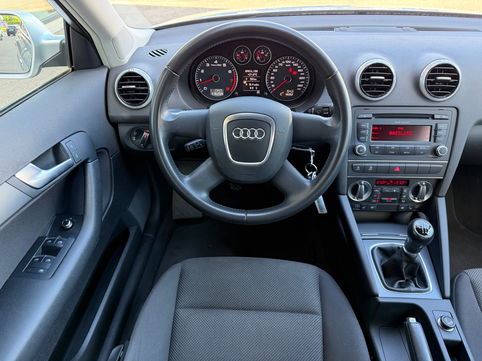 AUDI A3 Sportback 1.4 T FSI Attraction-image-13