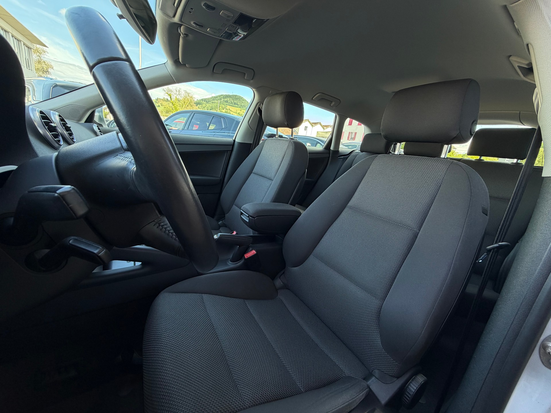 AUDI A3 Sportback 1.4 T FSI Attraction-image-12