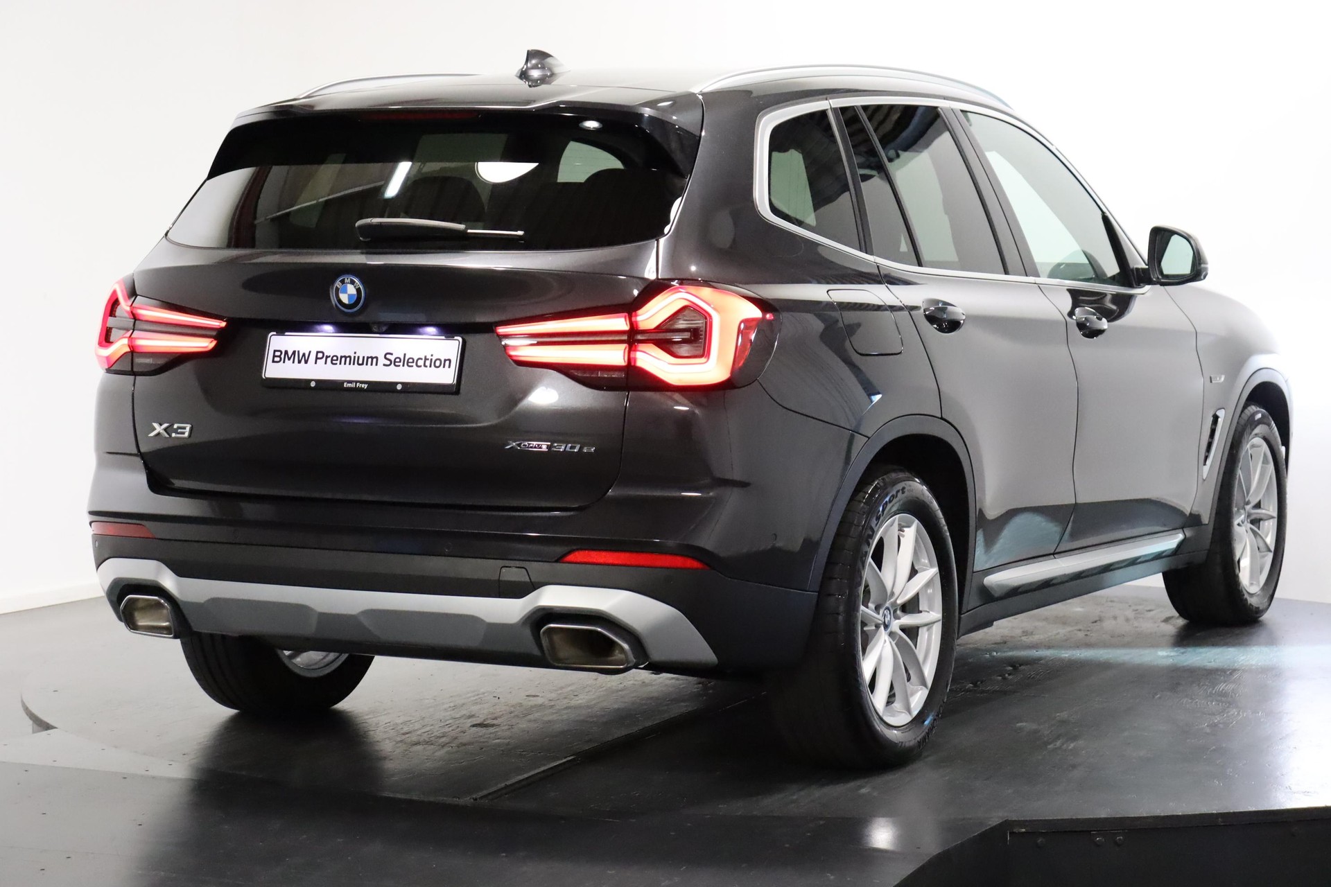 BMW X3 30e xDrive SAG-image-3