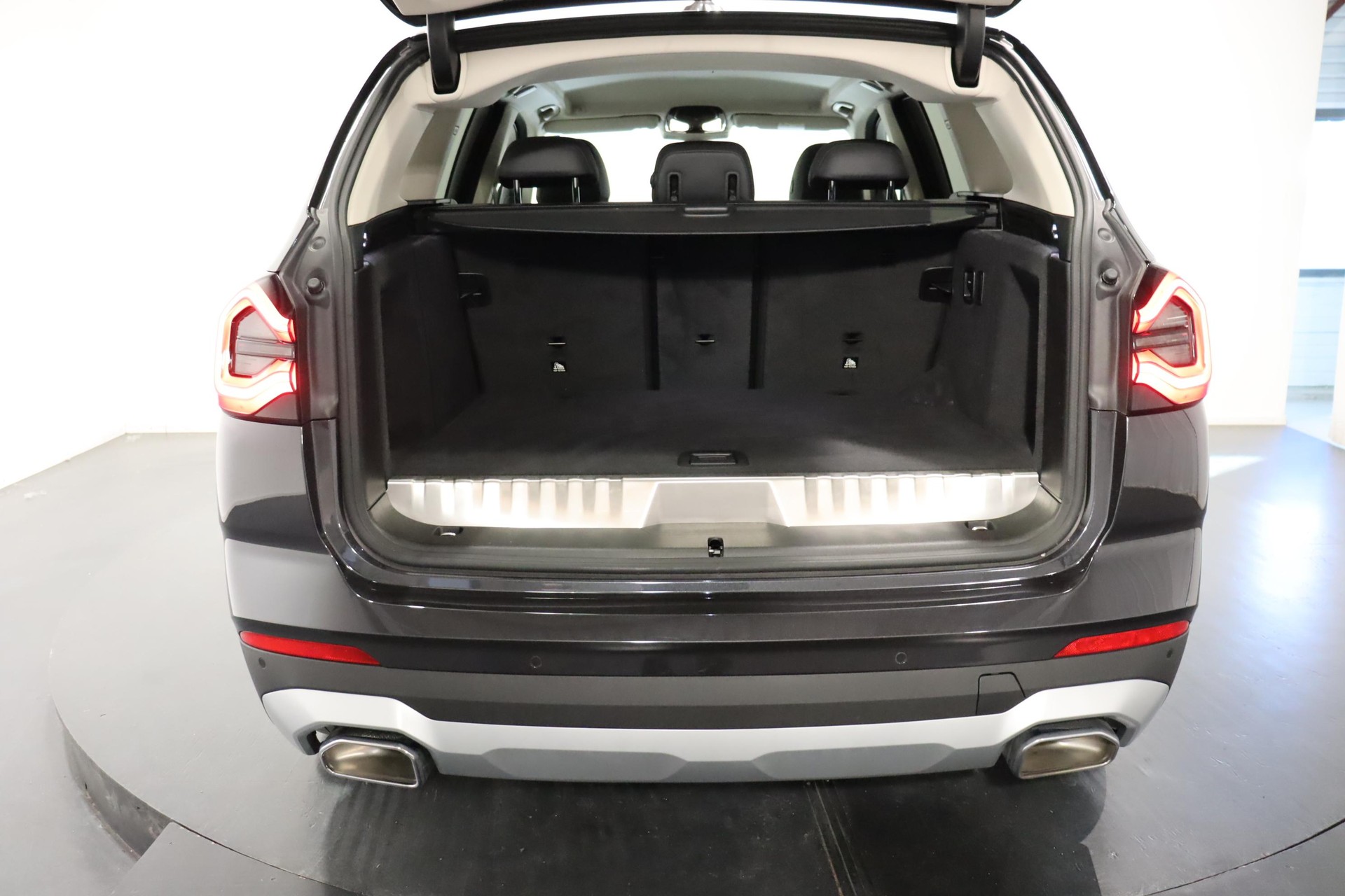 BMW X3 30e xDrive SAG-image-6