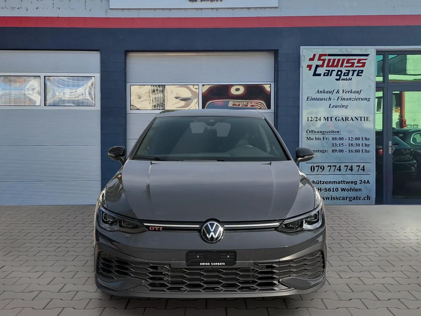 VW Golf 2.0 TSI GTI Clubsport DSG Black Style mit Harman/Kardon Soundsystem & Rückfahrkamera + kompl. Winterräder-showroom-element-2