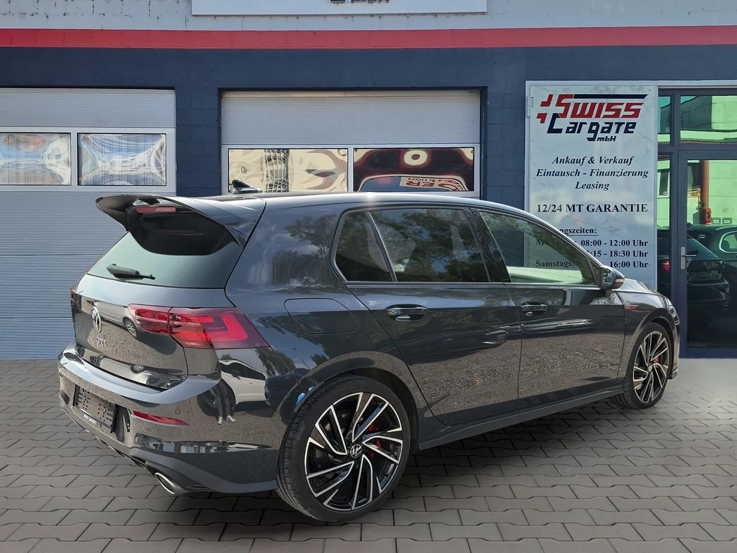 VW Golf 2.0 TSI GTI Clubsport DSG Black Style mit Harman/Kardon Soundsystem & Rückfahrkamera + kompl. Winterräder-image-7