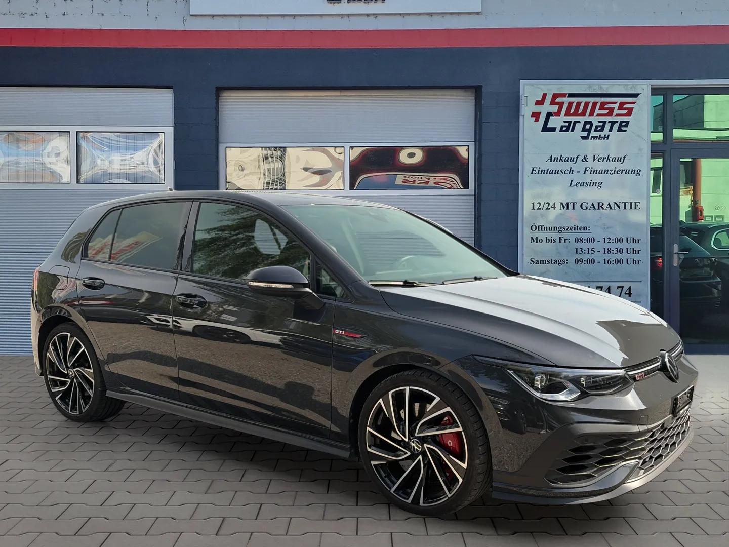 VW Golf 2.0 TSI GTI Clubsport DSG Black Style mit Harman/Kardon Soundsystem & Rückfahrkamera + kompl. Winterräder-showroom-element-1