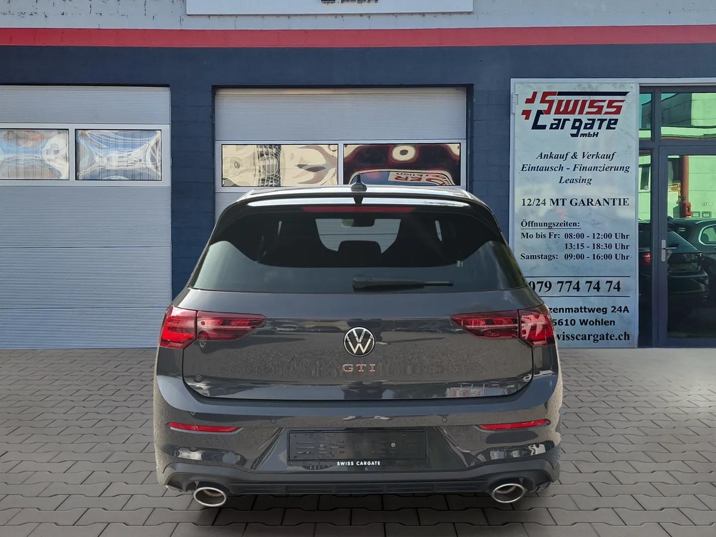 VW Golf 2.0 TSI GTI Clubsport DSG Black Style mit Harman/Kardon Soundsystem & Rückfahrkamera + kompl. Winterräder-image-6