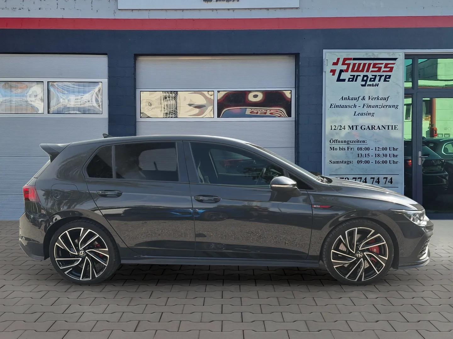 VW Golf 2.0 TSI GTI Clubsport DSG Black Style mit Harman/Kardon Soundsystem & Rückfahrkamera + kompl. Winterräder-image-8