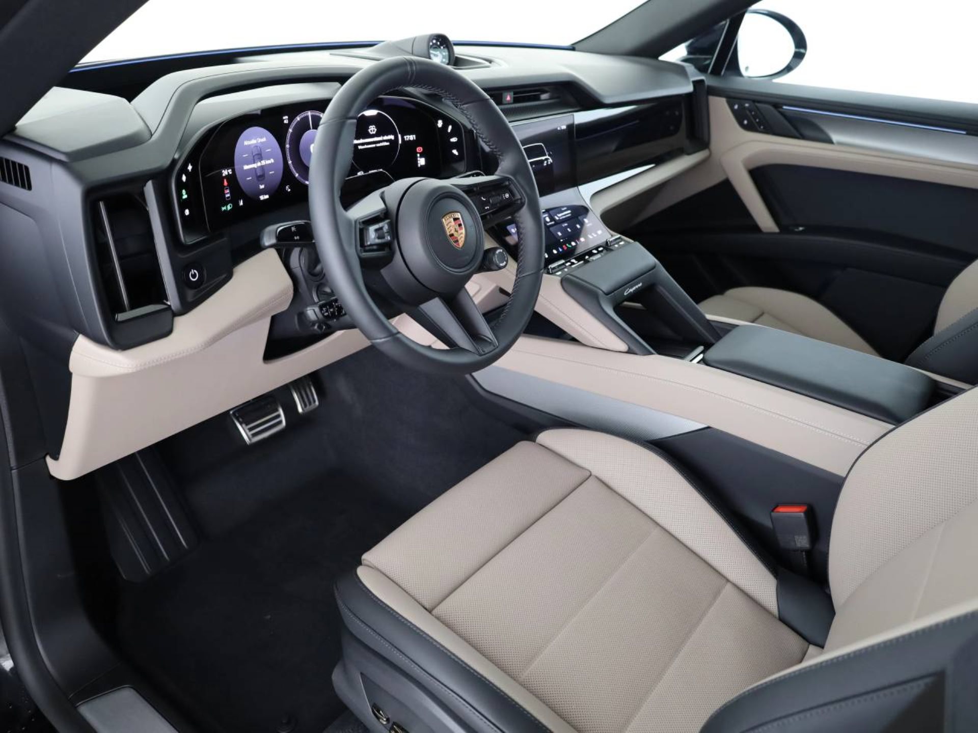 PORSCHE Cayenne Electric-image-9