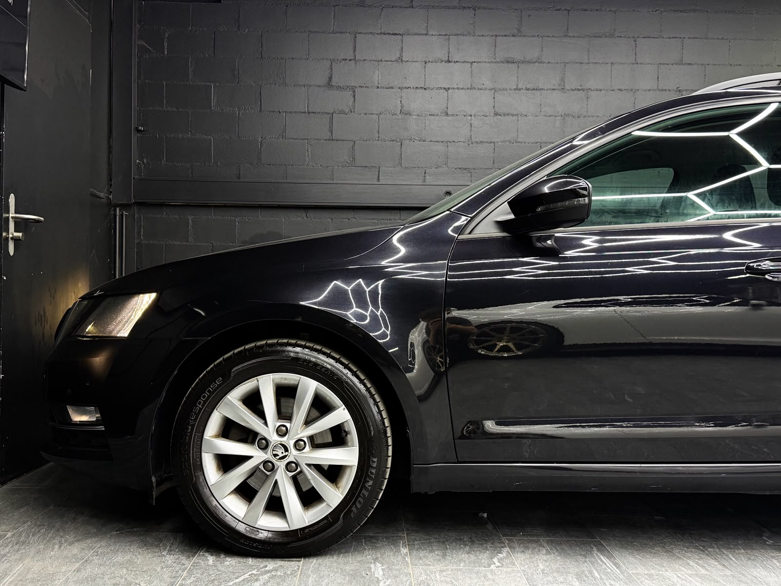 SKODA Octavia Combi 1.4 TSI Style DSG *Facelift*-image-5