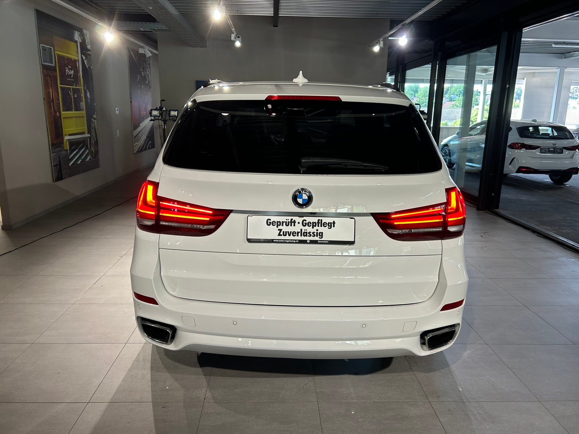 BMW X5 xDrive 40d Pure M Sport Steptronic-image-10