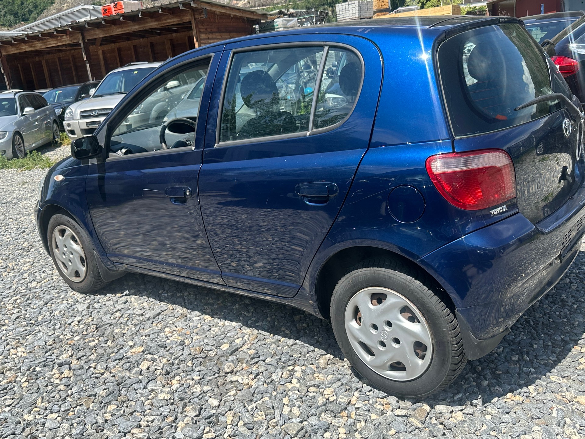 TOYOTA Yaris 1.3 Linea Sol-image-1
