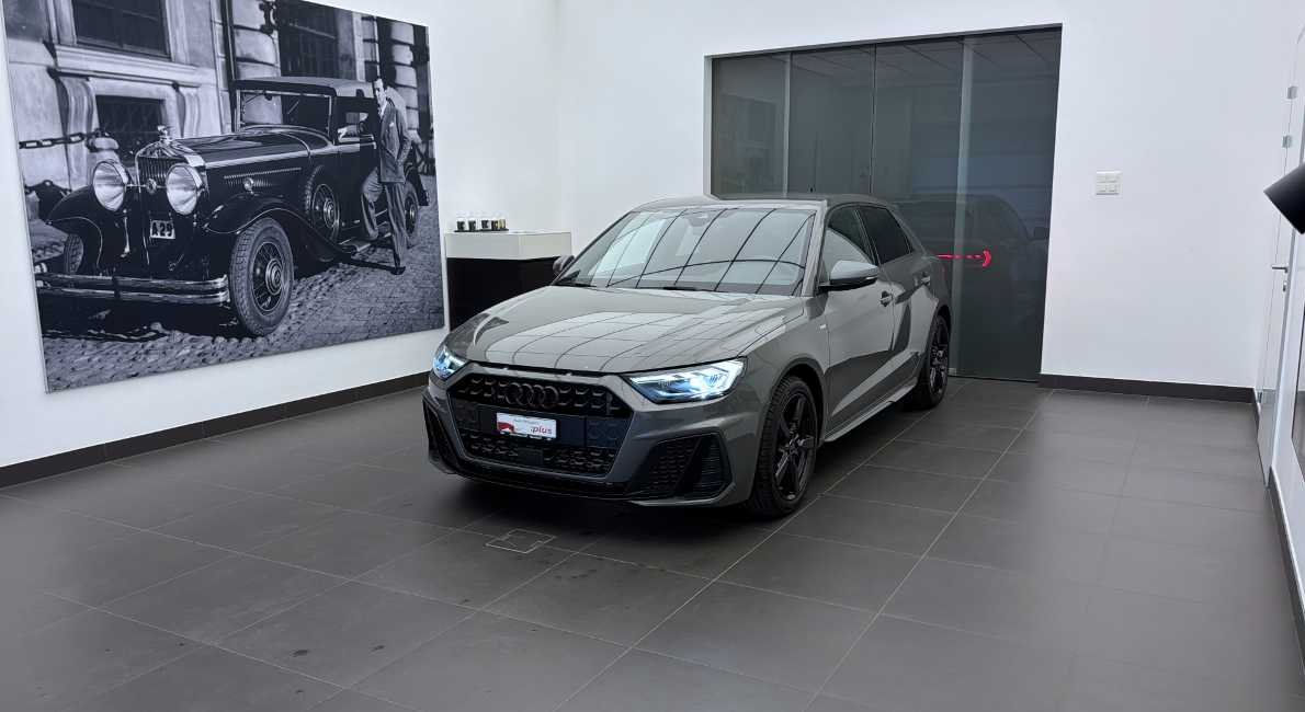 AUDI A1 Sportback 40 TFSI S Line S-tronic-image-0