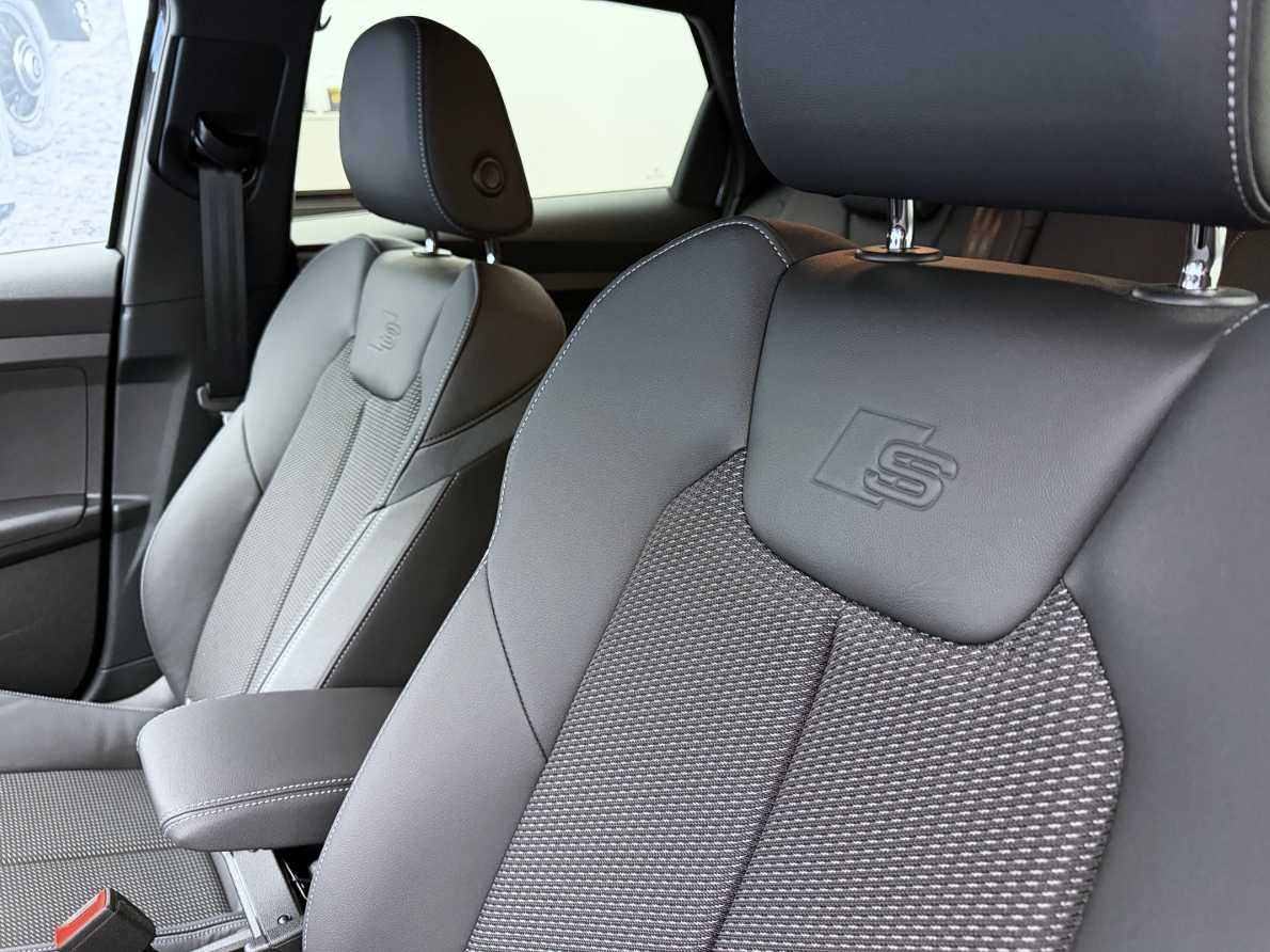 AUDI A1 Sportback 40 TFSI S Line S-tronic-image-6