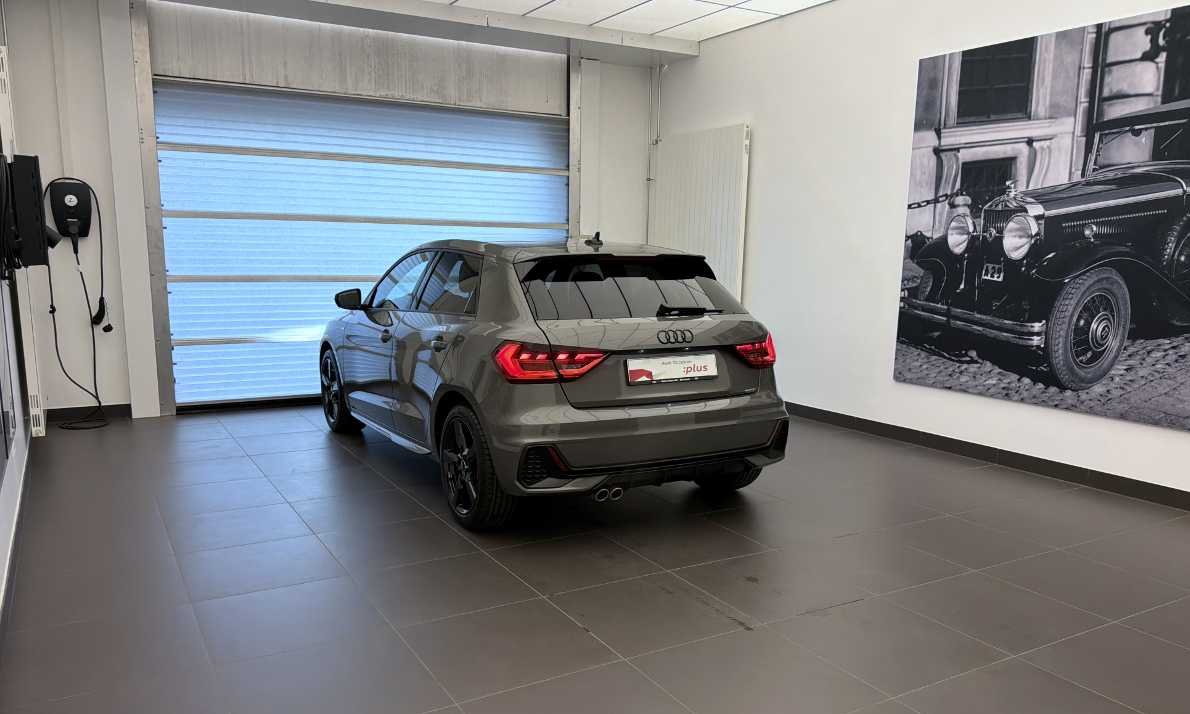 AUDI A1 Sportback 40 TFSI S Line S-tronic-image-20