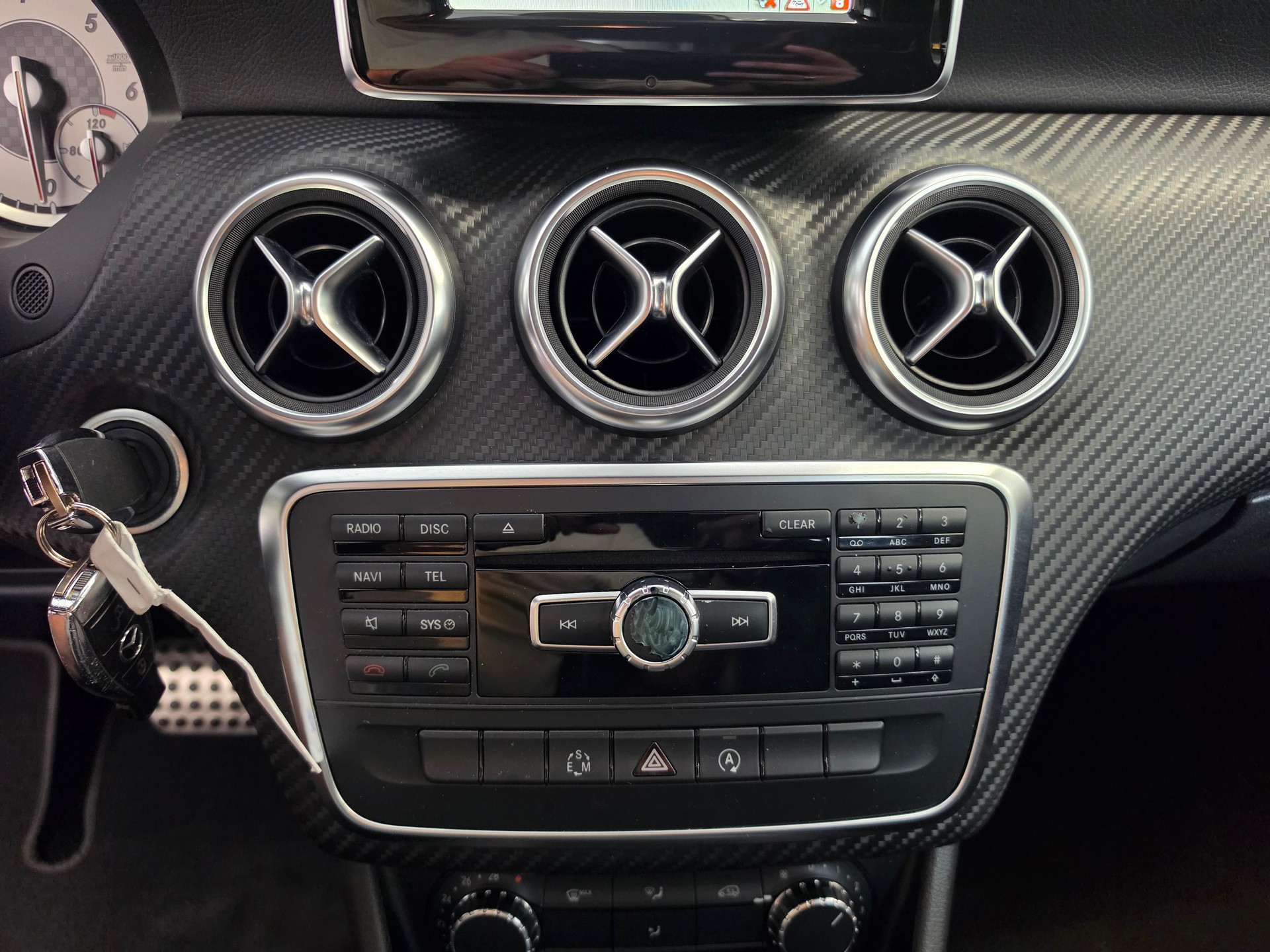 MERCEDES-BENZ A 180 CDI AMG Line 7G-DCT-image-10