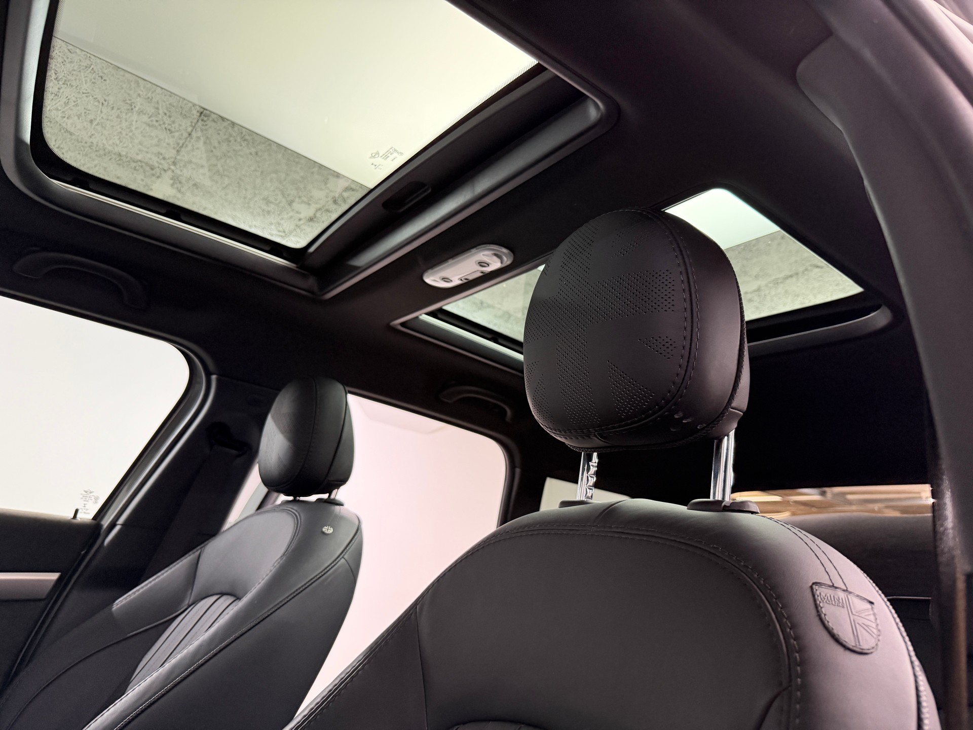 MINI Countryman Cooper S MOONWALK GREY Trafalgar ALL4 Steptronic / RF-Kamera / Head-Up-Display / Panoramadach / Komfortzugang /-image-7