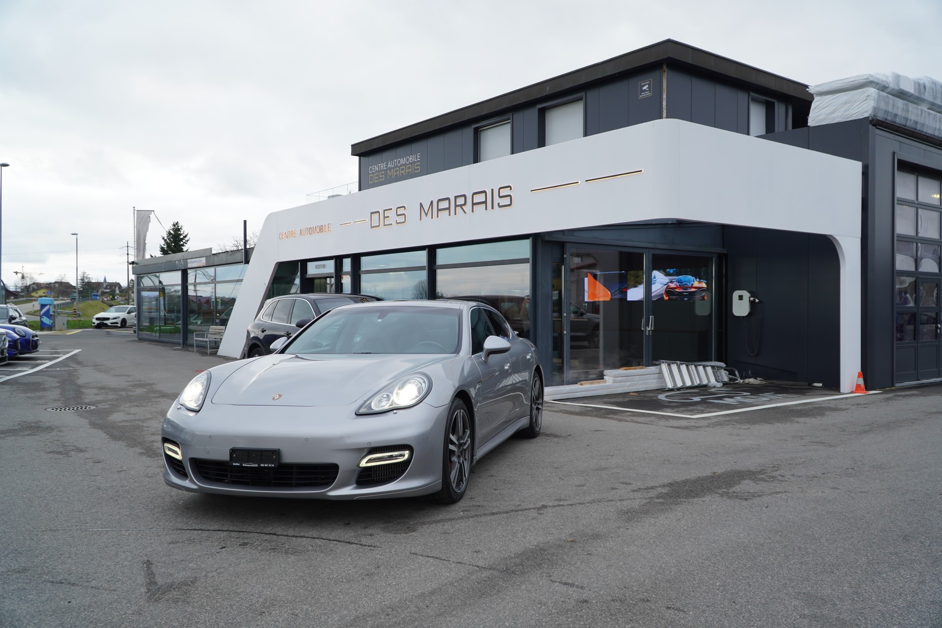 PORSCHE Panamera Turbo S 4.8 PDK-image-2