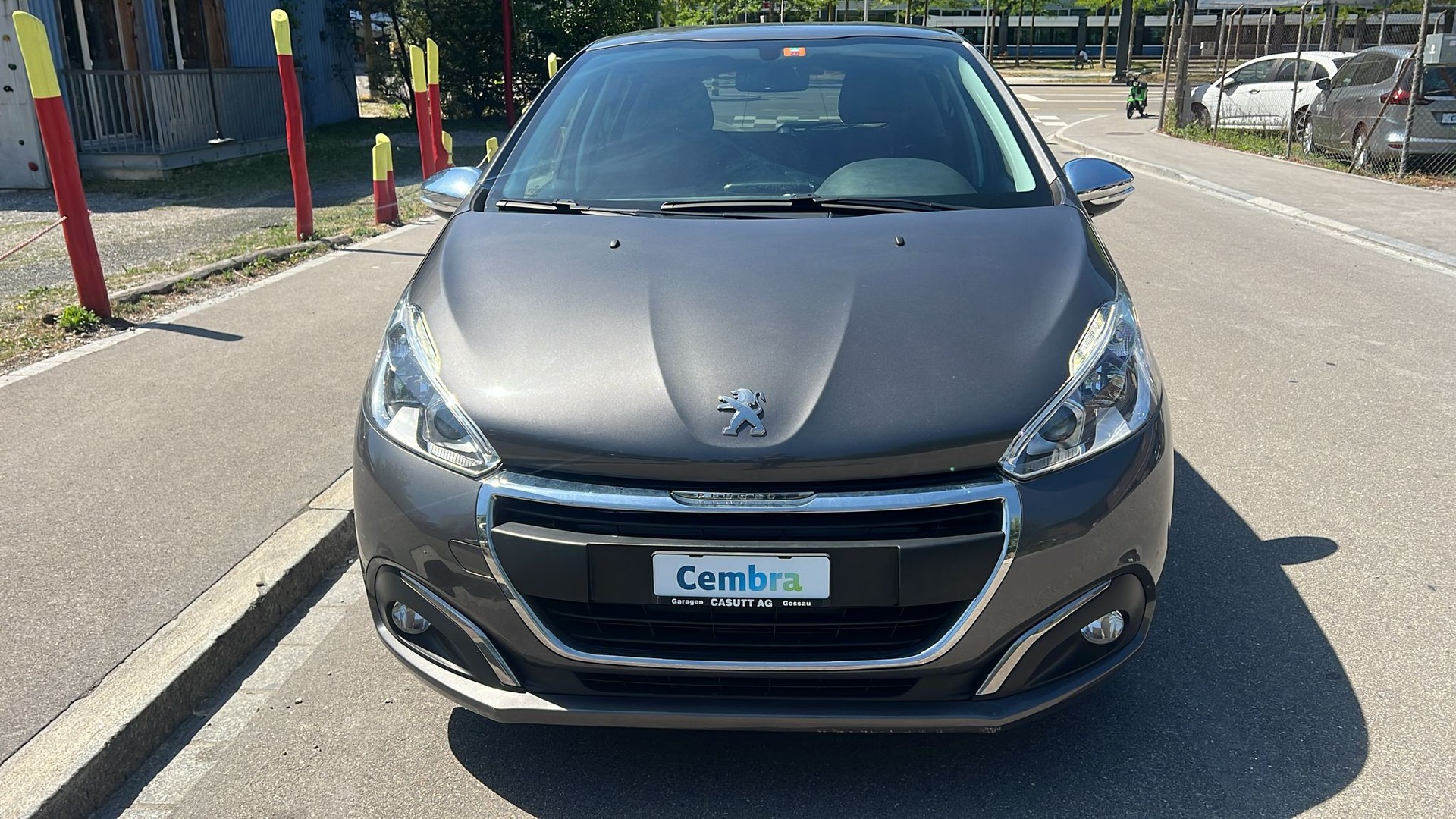 PEUGEOT 208 1.2 PureTech Style ETG5-image-1