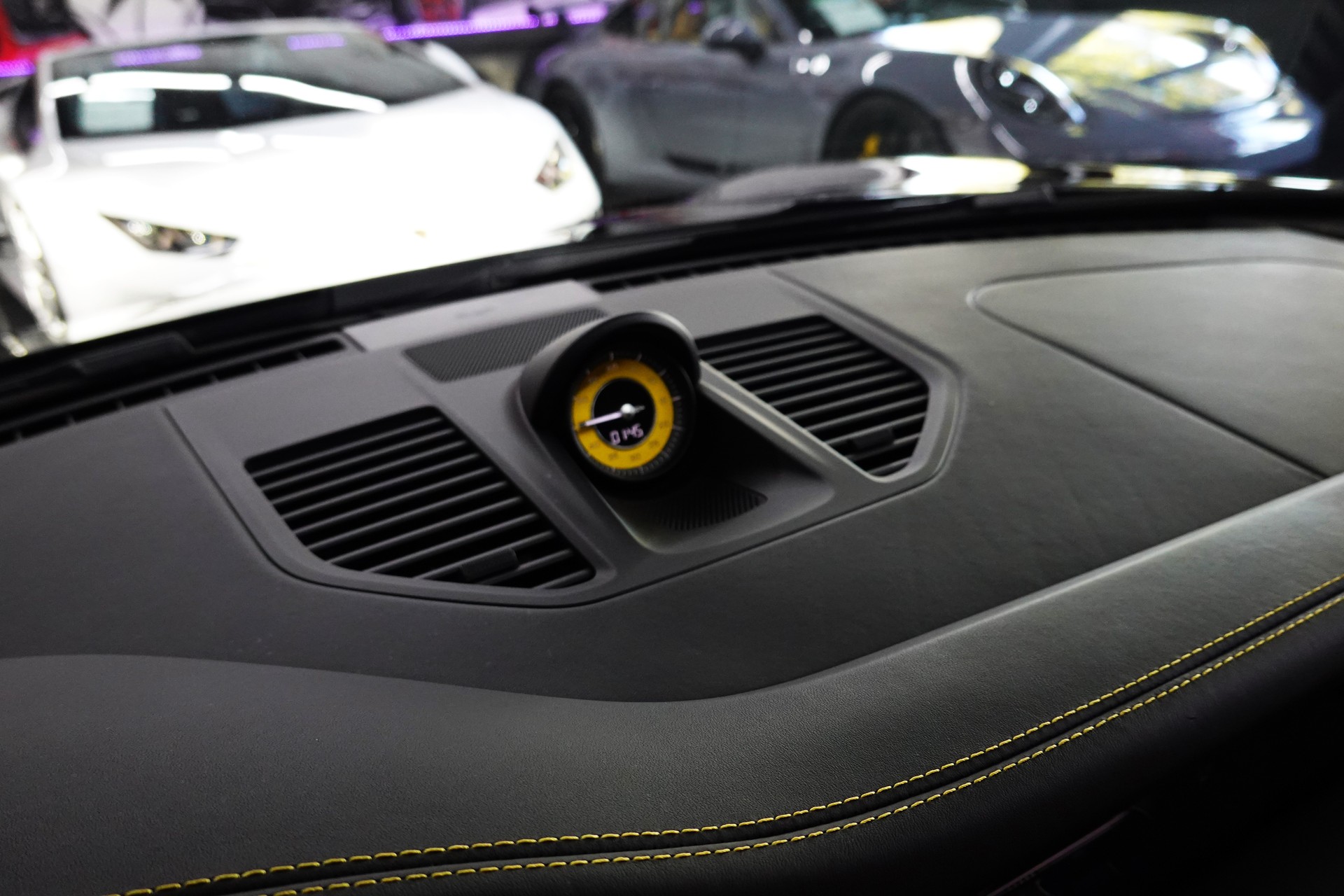 PORSCHE 911 TURBO S PDK BLACK 992.1 APPROVED // LIFT // AERO KIT. // TRAUM FZ // VOLLENDET-image-37