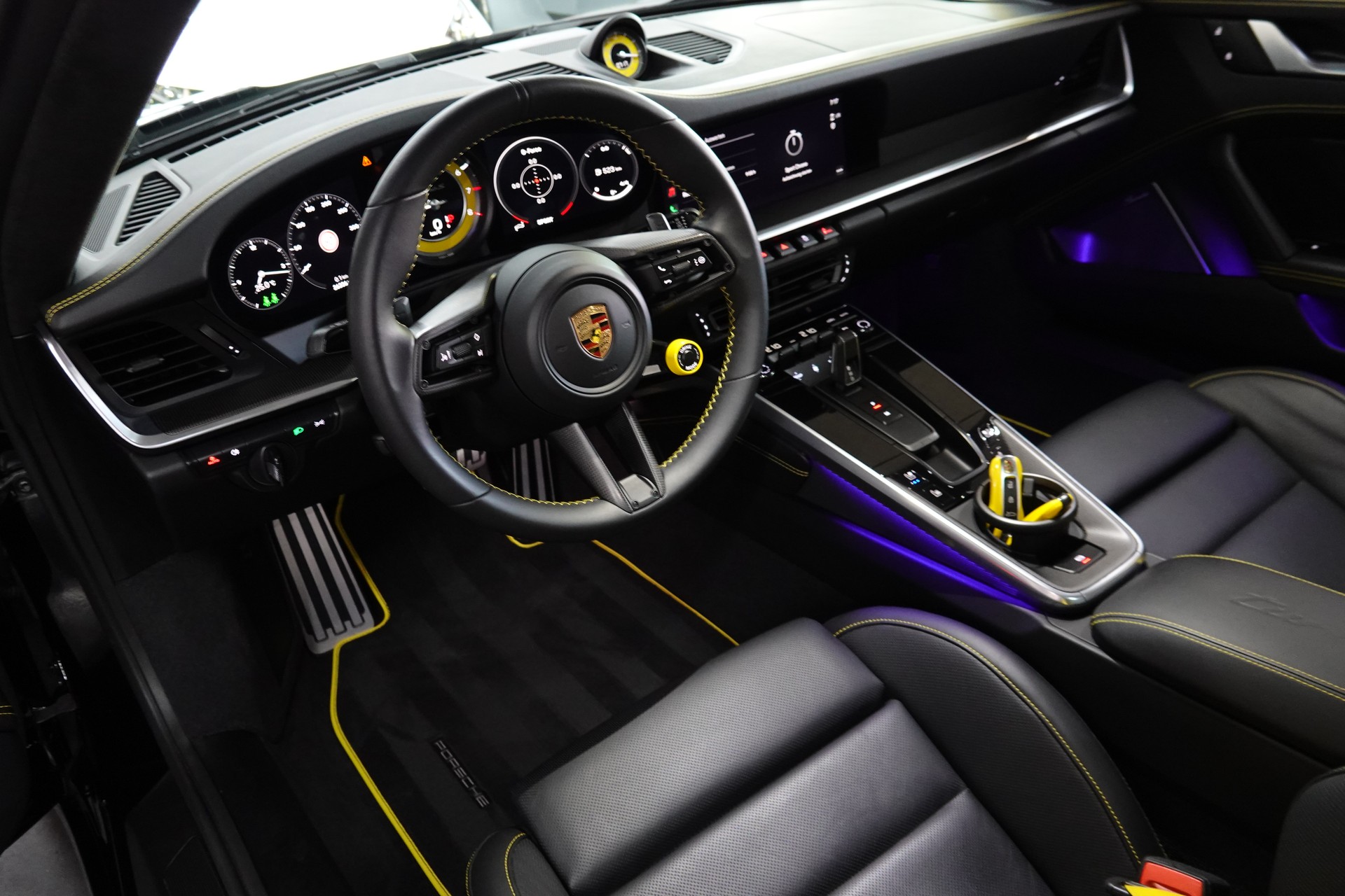 PORSCHE 911 TURBO S PDK BLACK 992.1 APPROVED // LIFT // AERO KIT. // TRAUM FZ // VOLLENDET-image-30
